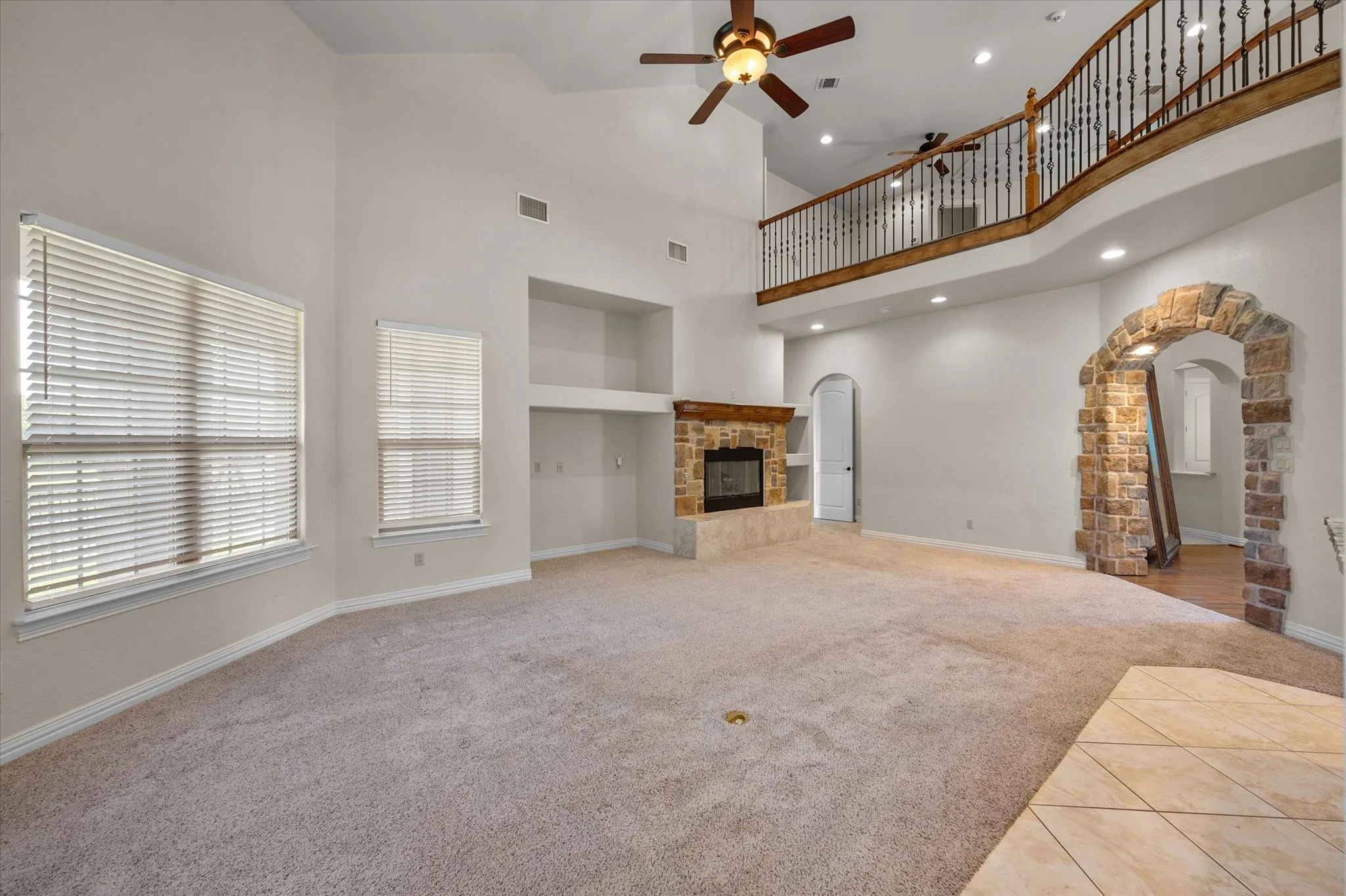 Single Family Residence For Rent in Tarrant County , 3325 Vista Lake Circle, Mansfield, Texas 76063, 4 Bedroom, 3 Bathroom, 2 Garage spaces, 3,391 Sqft, built in 2007, mls#21369011, Real Estate Agent in Mansfield, Homes For Rent in Tarrant county, Homes For Rent in Mansfield, Realtor in Mansfield Texas, Real Estate Brokerage Independent Realty Texas, Luminita Cordes Realtor