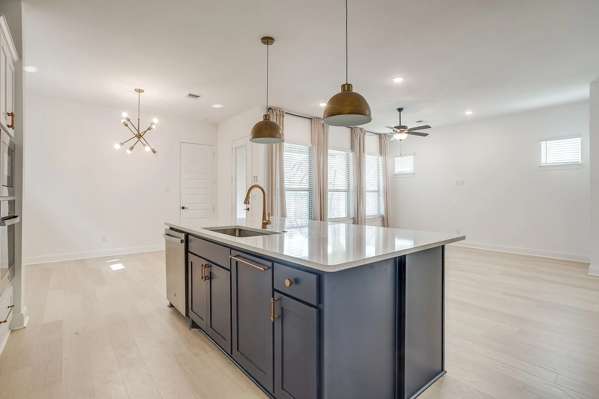 Single Family Residence For Rent in Tarrant County , 708 Pheasant Run Street, Arlington, Texas 76005, 3 Bedroom, 3 Bathroom, 2 Garage spaces, 2,058 Sqft, built in 2024, mls#21374979, Real Estate Agent in Arlington, Homes For Rent in Tarrant county, Homes For Rent in Arlington, Realtor in Arlington Texas, Real Estate Brokerage Independent Realty Texas, Luminita Cordes Realtor