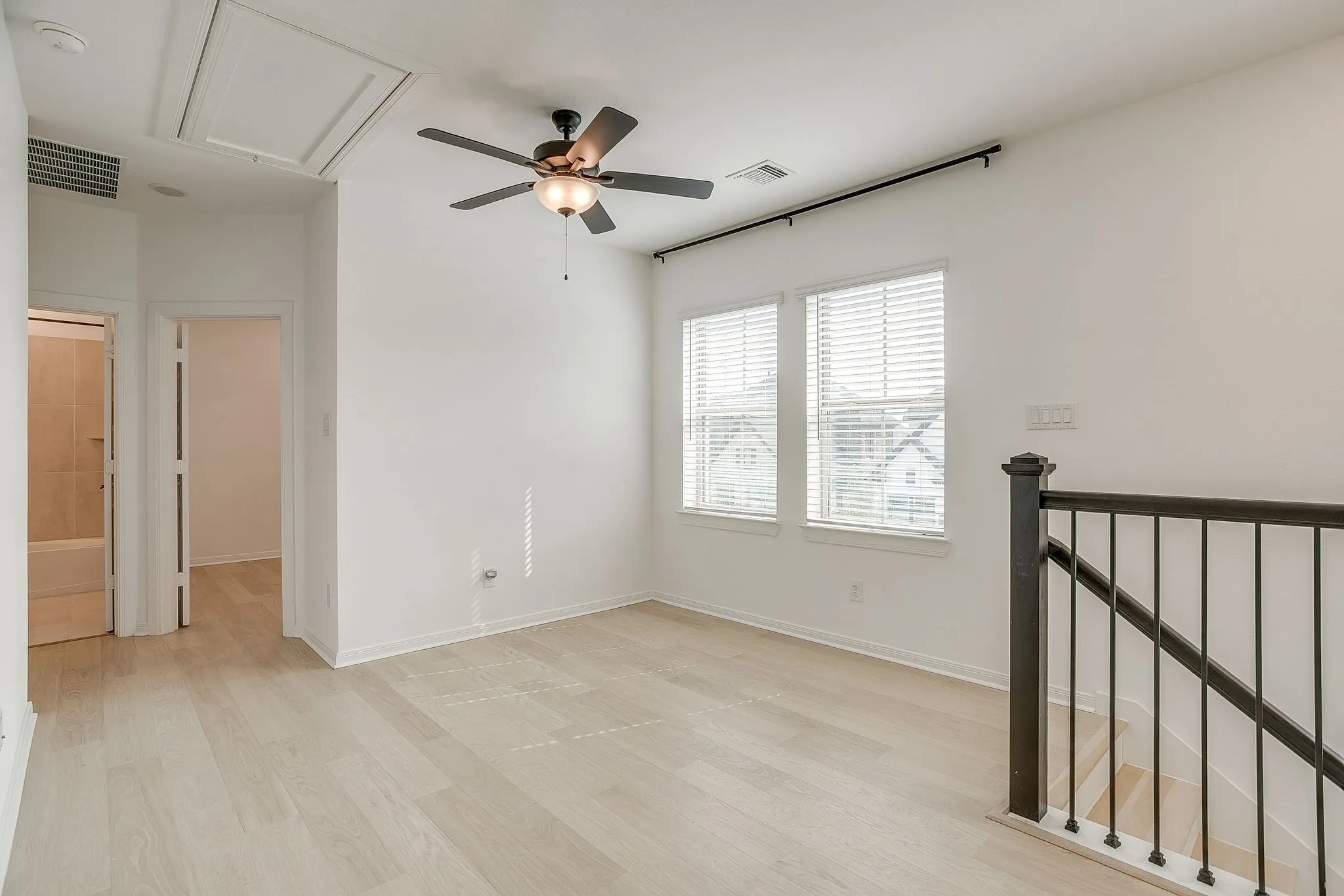 Single Family Residence For Rent in Tarrant County , 708 Pheasant Run Street, Arlington, Texas 76005, 3 Bedroom, 3 Bathroom, 2 Garage spaces, 2,058 Sqft, built in 2024, mls#21374979, Real Estate Agent in Arlington, Homes For Rent in Tarrant county, Homes For Rent in Arlington, Realtor in Arlington Texas, Real Estate Brokerage Independent Realty Texas, Luminita Cordes Realtor
