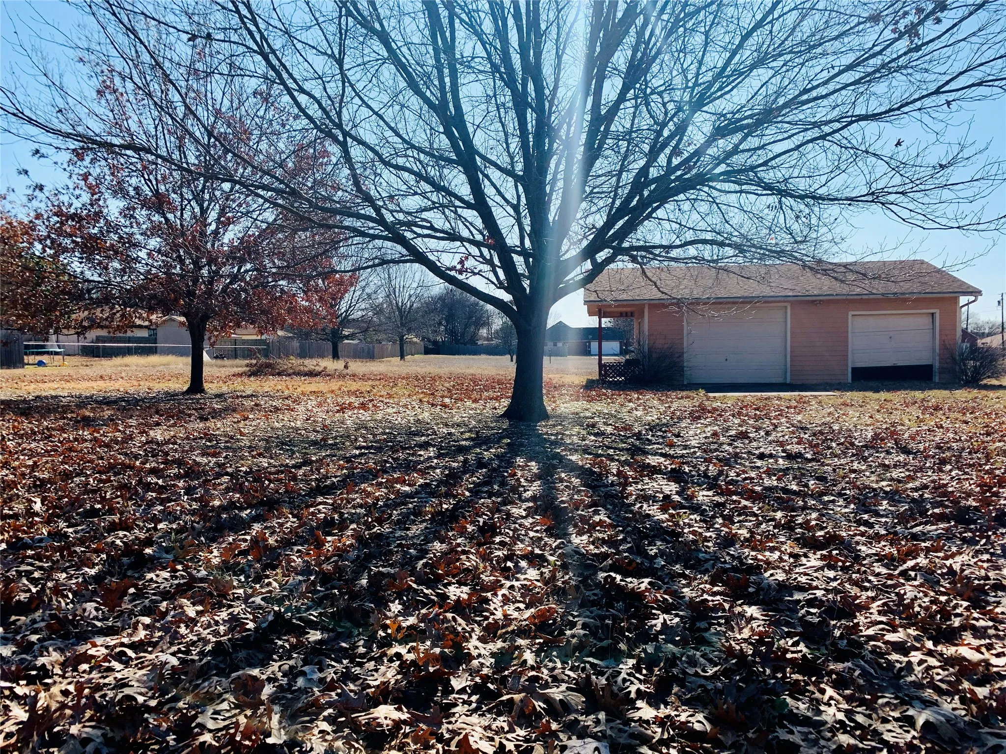 Single Family Residence For Rent in Grayson County , 306 Pecan Street, Howe, Texas 75459, 2 Bedroom, 2 Bathroom, 4 Garage spaces, 1,525 Sqft, built in 1976, mls#21374974, Real Estate Agent in Howe, Homes For Rent in Grayson county, Homes For Rent in Howe, Realtor in Howe Texas, Real Estate Brokerage Independent Realty Texas, Luminita Cordes Realtor