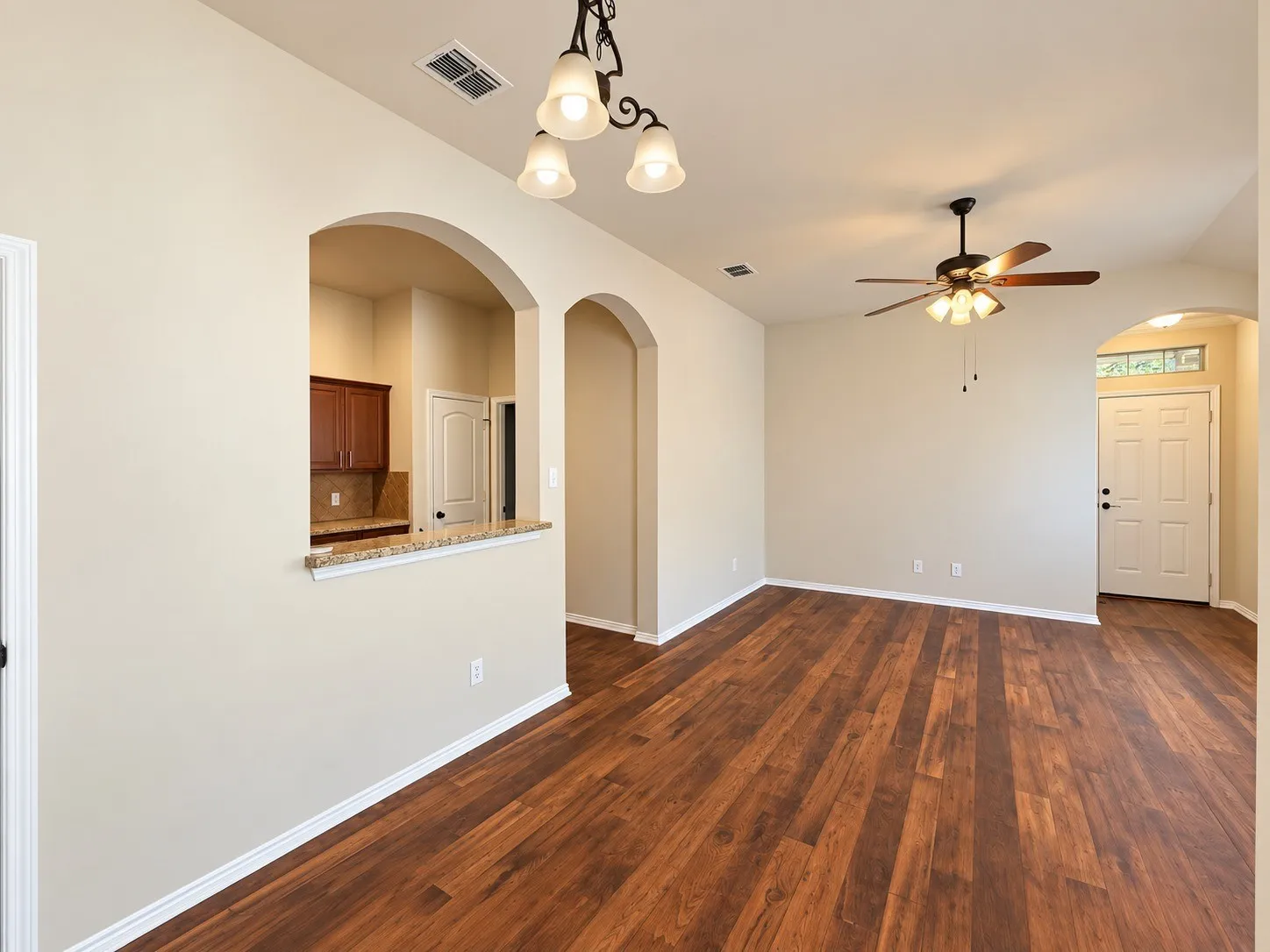 Duplex For Rent in Tarrant County , 1426 Ravenwood Drive, Mansfield, Texas 76063, 3 Bedroom, 2 Bathroom, 2 Garage spaces, 1,206 Sqft, built in 2010, mls#21374994, Real Estate Agent in Mansfield, Homes For Rent in Tarrant county, Homes For Rent in Mansfield, Realtor in Mansfield Texas, Real Estate Brokerage Independent Realty Texas, Luminita Cordes Realtor