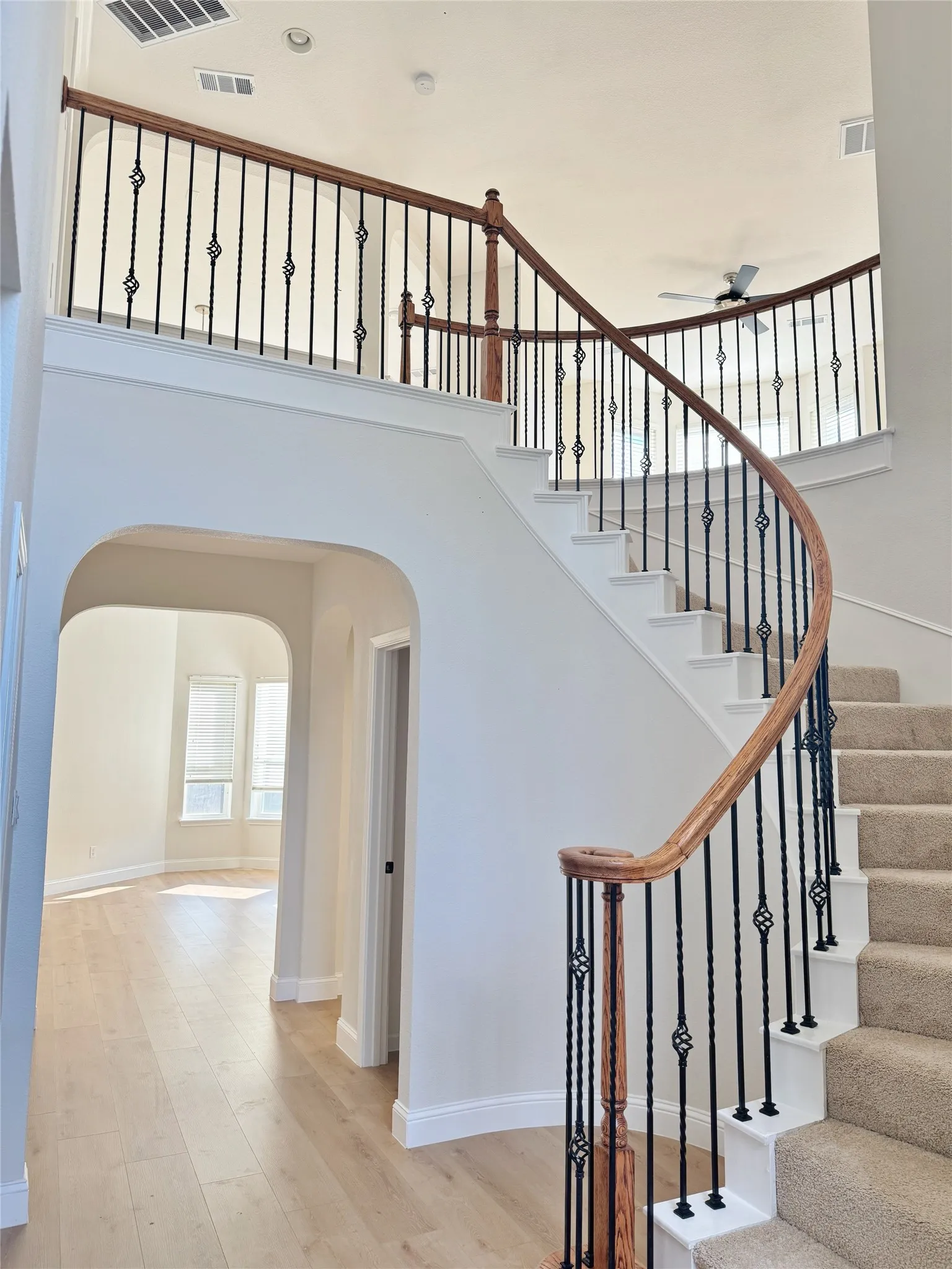 Single Family Residence For Rent in Denton County , 8339 Davis Drive, Frisco, Texas 75036, 4 Bedroom, 3 Bathroom, 2 Garage spaces, 2,663 Sqft, built in 2002, mls#21375010, Real Estate Agent in Frisco, Homes For Rent in Denton county, Homes For Rent in Frisco, Realtor in Frisco Texas, Real Estate Brokerage Independent Realty Texas, Luminita Cordes Realtor