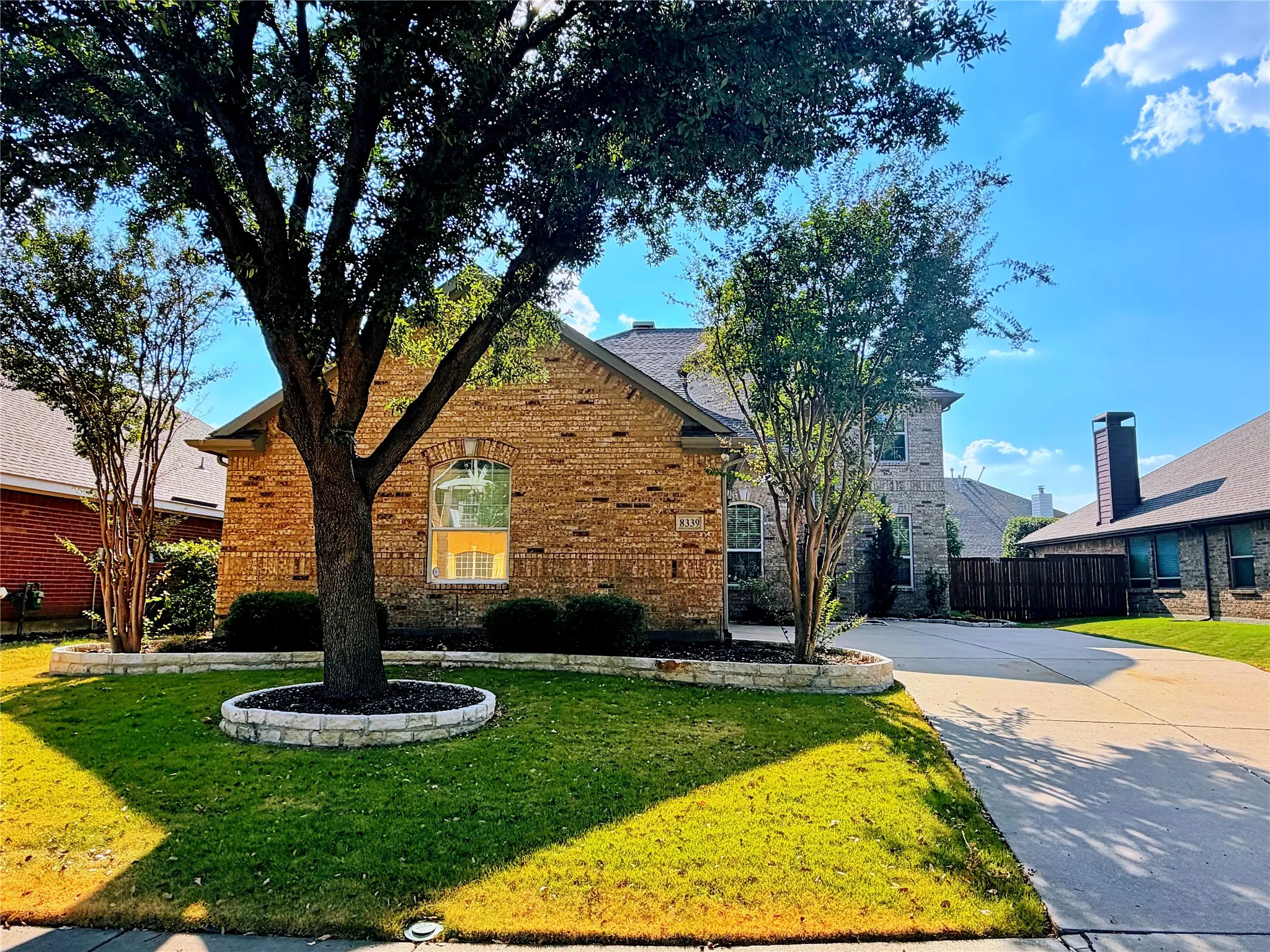 Single Family Residence For Rent in Denton County , 8339 Davis Drive, Frisco, Texas 75036, 4 Bedroom, 3 Bathroom, 2 Garage spaces, 2,663 Sqft, built in 2002, mls#21375010, Real Estate Agent in Frisco, Homes For Rent in Denton county, Homes For Rent in Frisco, Realtor in Frisco Texas, Real Estate Brokerage Independent Realty Texas, Luminita Cordes Realtor