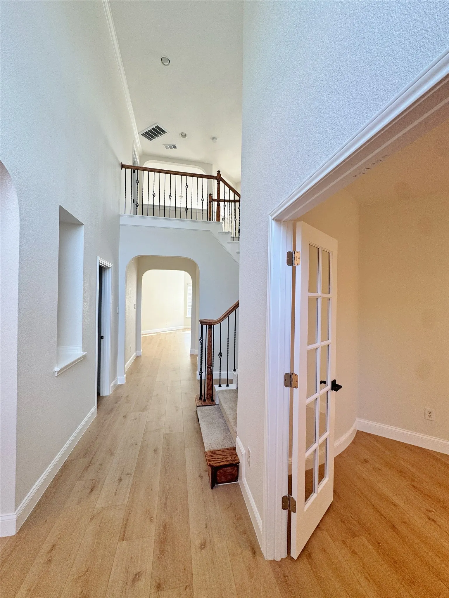 Single Family Residence For Rent in Denton County , 8339 Davis Drive, Frisco, Texas 75036, 4 Bedroom, 3 Bathroom, 2 Garage spaces, 2,663 Sqft, built in 2002, mls#21375010, Real Estate Agent in Frisco, Homes For Rent in Denton county, Homes For Rent in Frisco, Realtor in Frisco Texas, Real Estate Brokerage Independent Realty Texas, Luminita Cordes Realtor