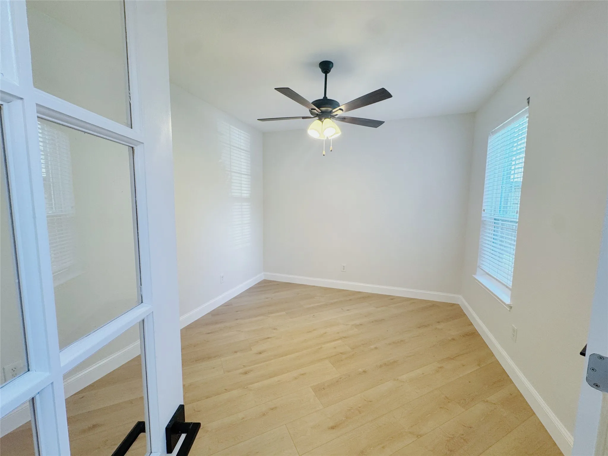 Single Family Residence For Rent in Denton County , 8339 Davis Drive, Frisco, Texas 75036, 4 Bedroom, 3 Bathroom, 2 Garage spaces, 2,663 Sqft, built in 2002, mls#21375010, Real Estate Agent in Frisco, Homes For Rent in Denton county, Homes For Rent in Frisco, Realtor in Frisco Texas, Real Estate Brokerage Independent Realty Texas, Luminita Cordes Realtor
