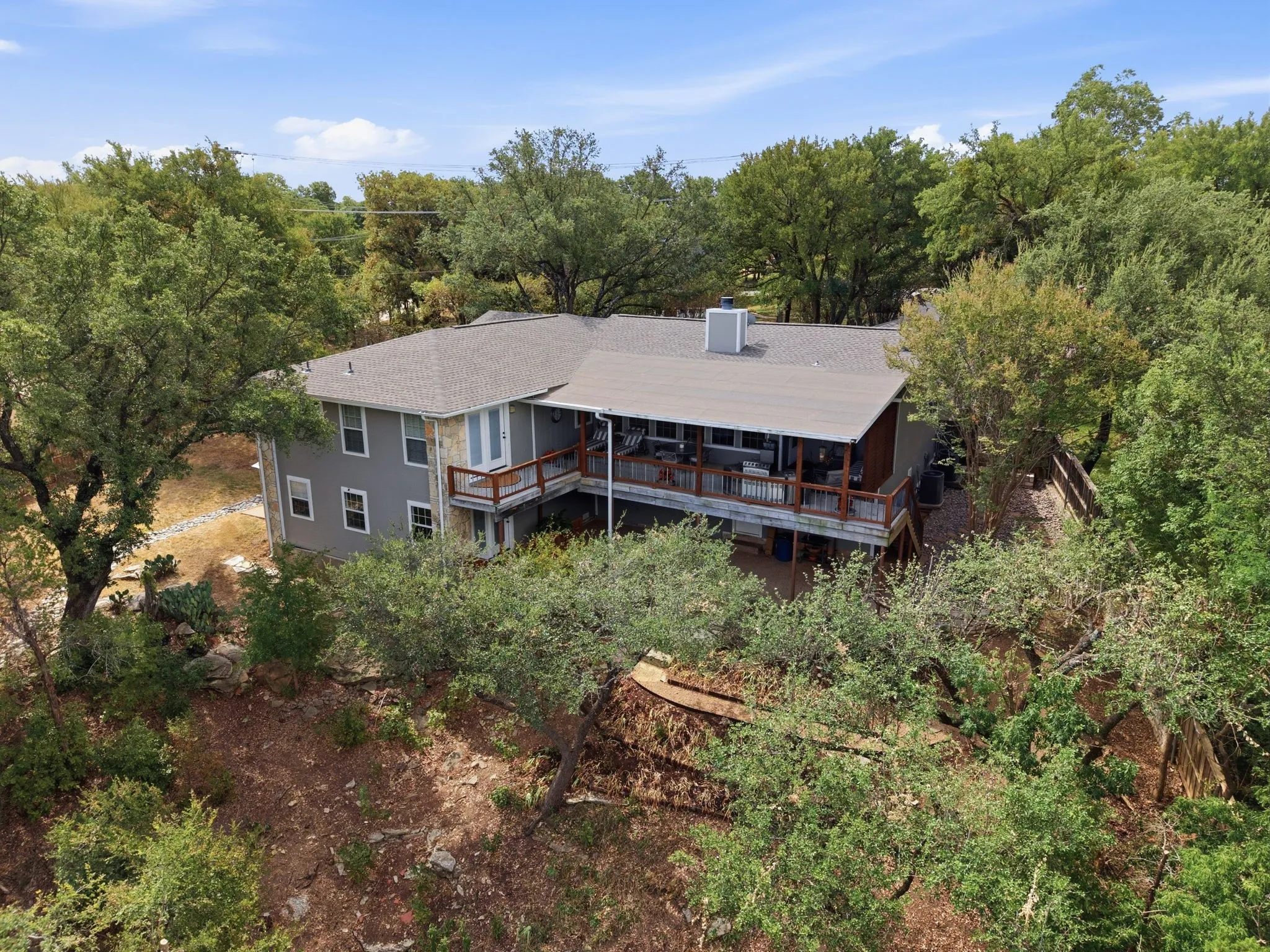 Single Family Residence For Sale in Hood County , 8703 Dunleith Court, Granbury, Texas 76049, 4 Bedroom, 4 Bathroom, 2 Garage spaces, 3,145 Sqft, built in 1983, mls#21369666, Real Estate Agent in Granbury, Homes For Sale in Hood county, Homes For Sale in Granbury, Realtor in Granbury Texas, Real Estate Brokerage Independent Realty Texas, Luminita Cordes Realtor