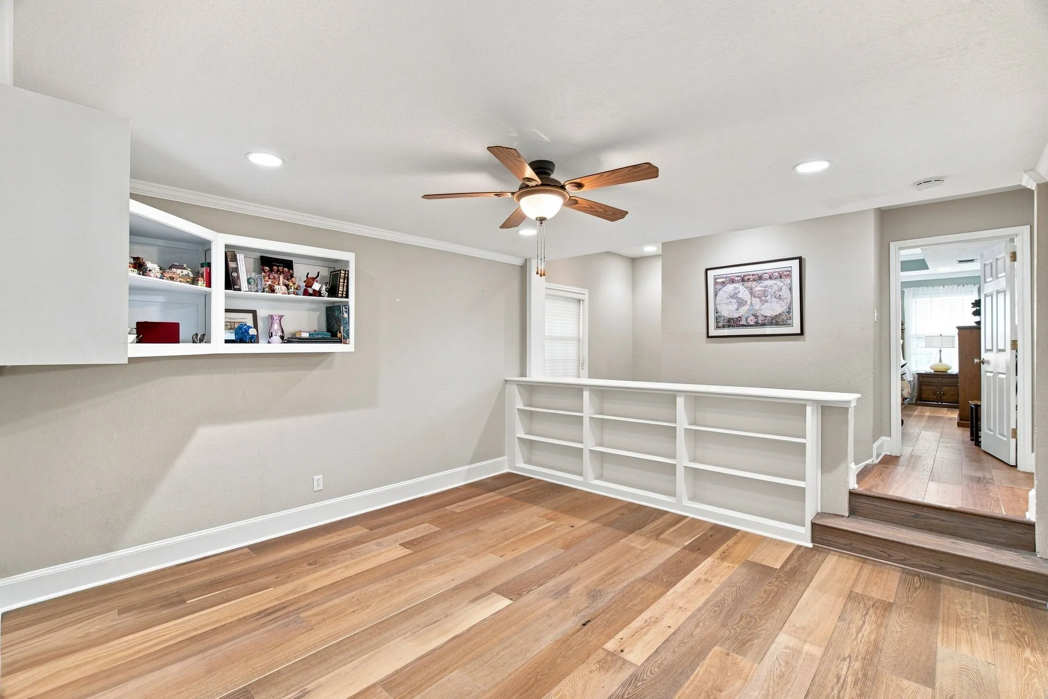 Single Family Residence For Sale in Hood County , 8703 Dunleith Court, Granbury, Texas 76049, 4 Bedroom, 4 Bathroom, 2 Garage spaces, 3,145 Sqft, built in 1983, mls#21369666, Real Estate Agent in Granbury, Homes For Sale in Hood county, Homes For Sale in Granbury, Realtor in Granbury Texas, Real Estate Brokerage Independent Realty Texas, Luminita Cordes Realtor