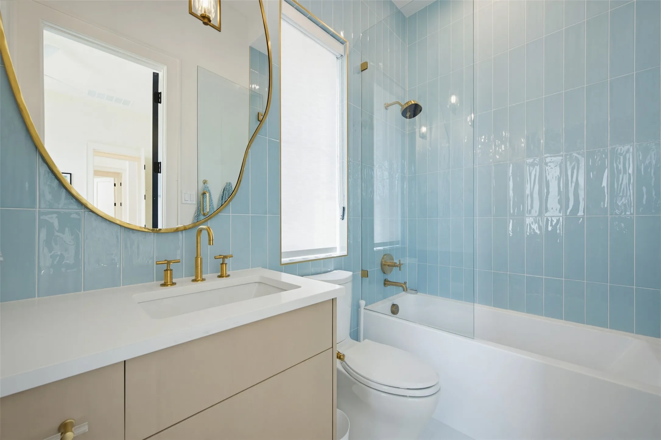Bedroom #3 ensuite bathroom.