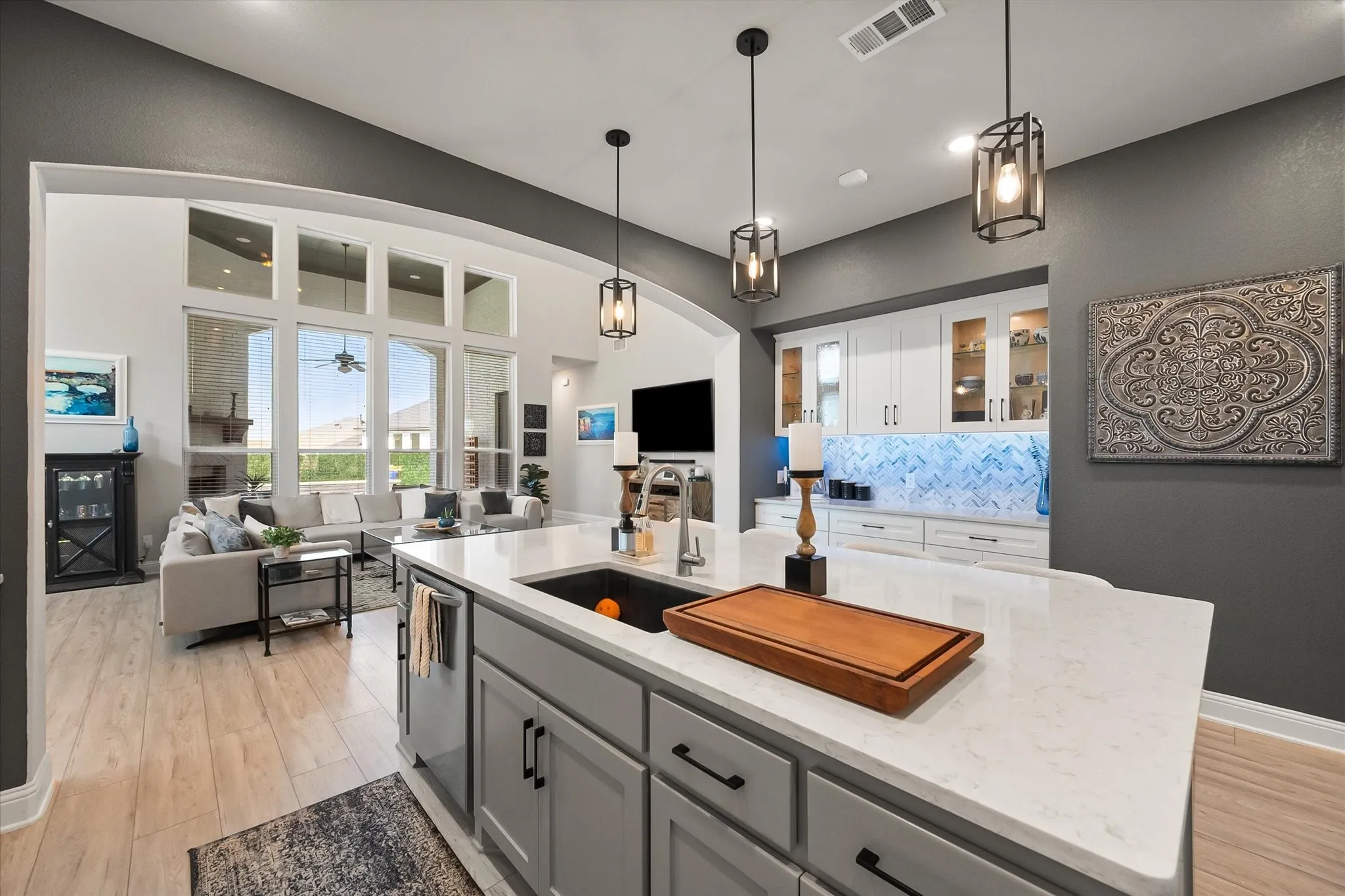Single Family Residence For Sale in Tarrant County , 7508 Woodwheel Drive, Fort Worth, Texas 76123, 4 Bedroom, 5 Bathroom, 3 Garage spaces, 4,089 Sqft, built in 2020, mls#21373325, Real Estate Agent in Fort Worth, Homes For Sale in Tarrant county, Homes For Sale in Fort Worth, Realtor in Fort Worth Texas, Real Estate Brokerage Independent Realty Texas, Luminita Cordes Realtor
