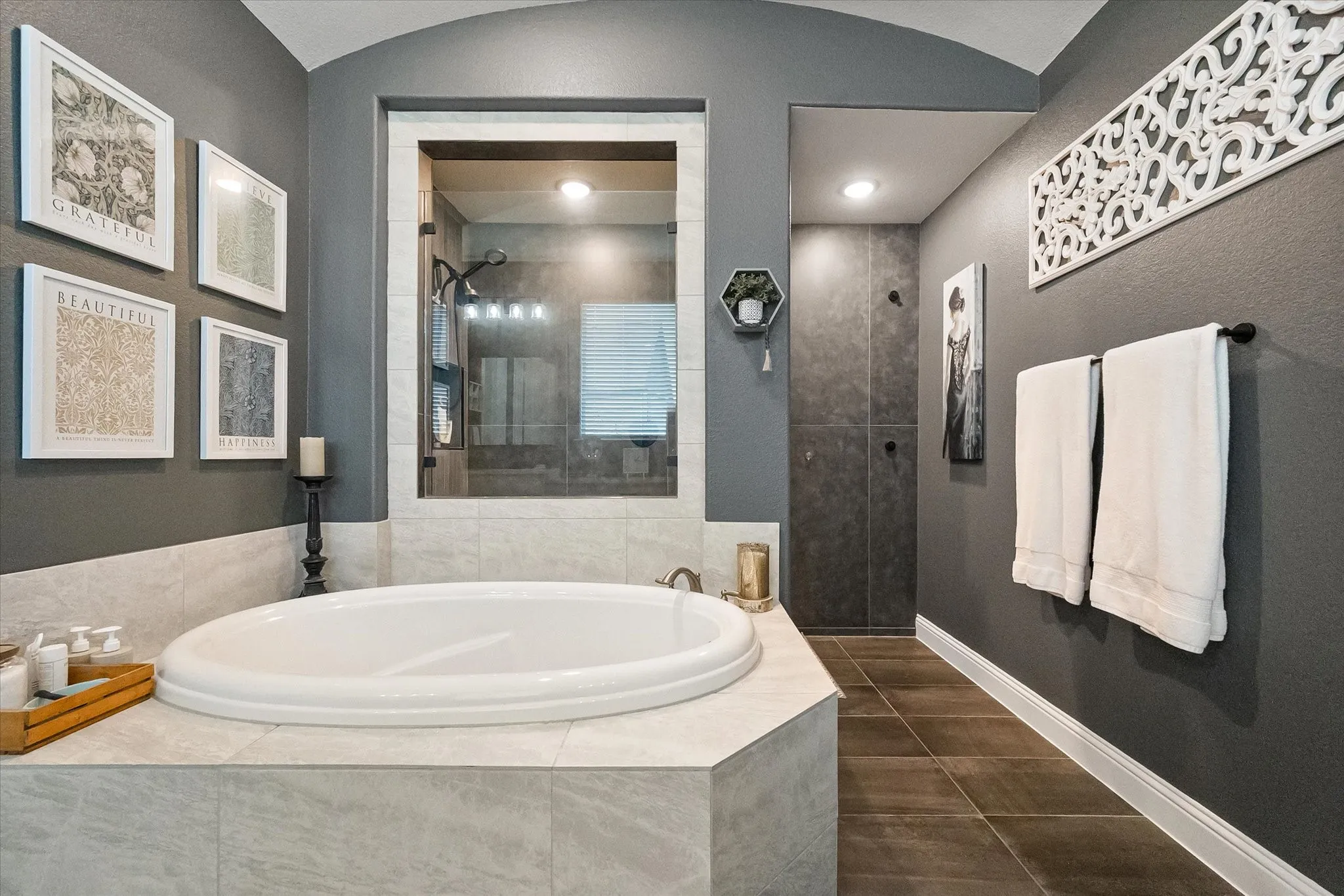 Single Family Residence For Sale in Tarrant County , 7508 Woodwheel Drive, Fort Worth, Texas 76123, 4 Bedroom, 5 Bathroom, 3 Garage spaces, 4,089 Sqft, built in 2020, mls#21373325, Real Estate Agent in Fort Worth, Homes For Sale in Tarrant county, Homes For Sale in Fort Worth, Realtor in Fort Worth Texas, Real Estate Brokerage Independent Realty Texas, Luminita Cordes Realtor