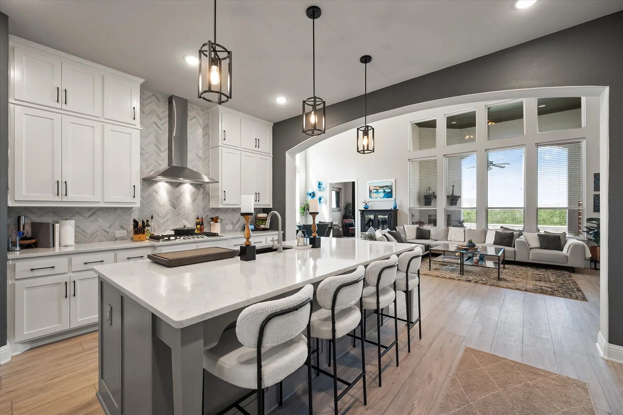 Single Family Residence For Sale in Tarrant County , 7508 Woodwheel Drive, Fort Worth, Texas 76123, 4 Bedroom, 5 Bathroom, 3 Garage spaces, 4,089 Sqft, built in 2020, mls#21373325, Real Estate Agent in Fort Worth, Homes For Sale in Tarrant county, Homes For Sale in Fort Worth, Realtor in Fort Worth Texas, Real Estate Brokerage Independent Realty Texas, Luminita Cordes Realtor