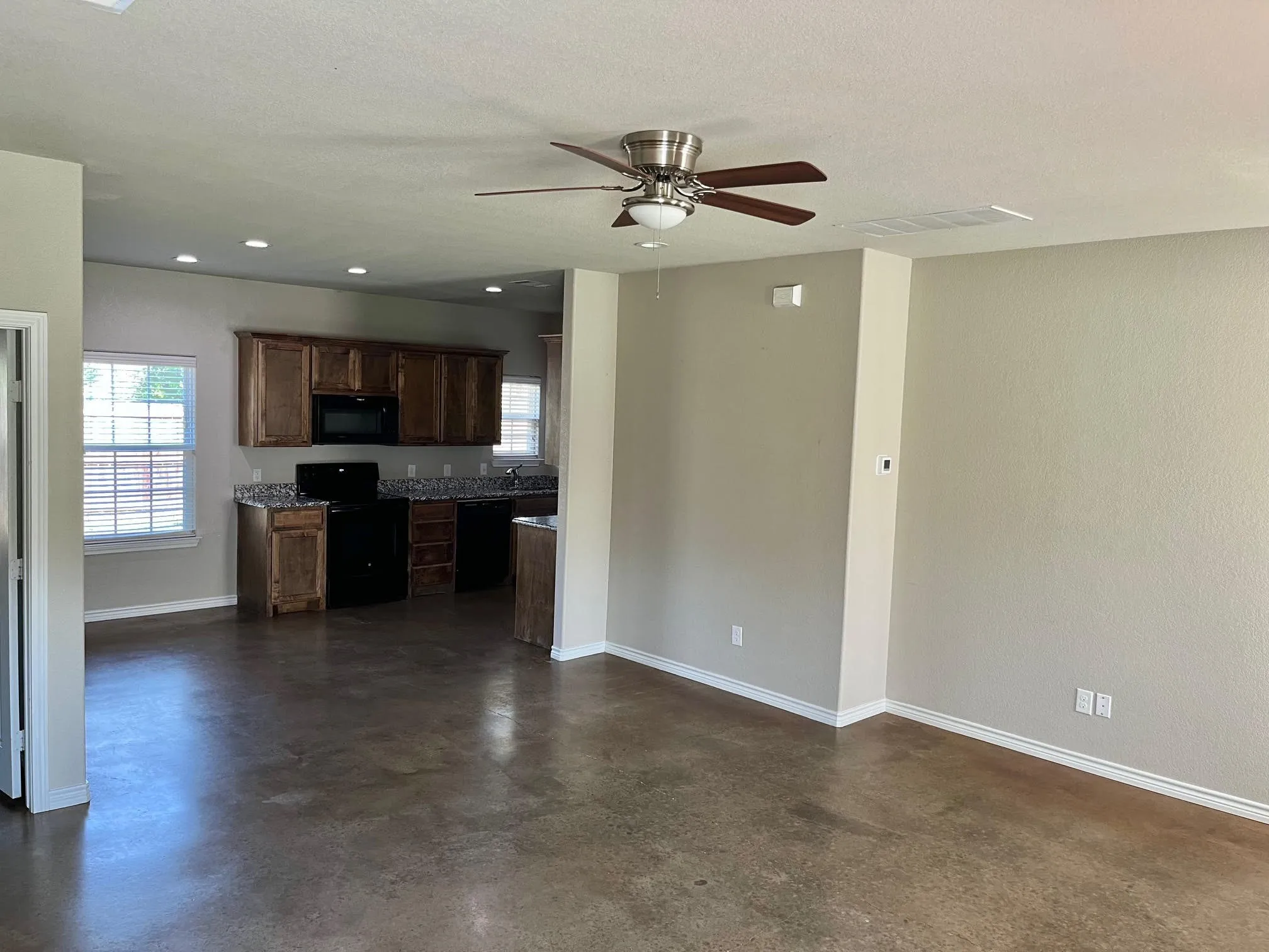 Duplex For Rent in Johnson County , 2332 County Road 314, Cleburne, Texas 76031, 3 Bedroom, 2 Bathroom, Garage spaces, 1,302 Sqft, built in 2018, mls#21368896, Real Estate Agent in Cleburne, Homes For Rent in Johnson county, Homes For Rent in Cleburne, Realtor in Cleburne Texas, Real Estate Brokerage Independent Realty Texas, Luminita Cordes Realtor