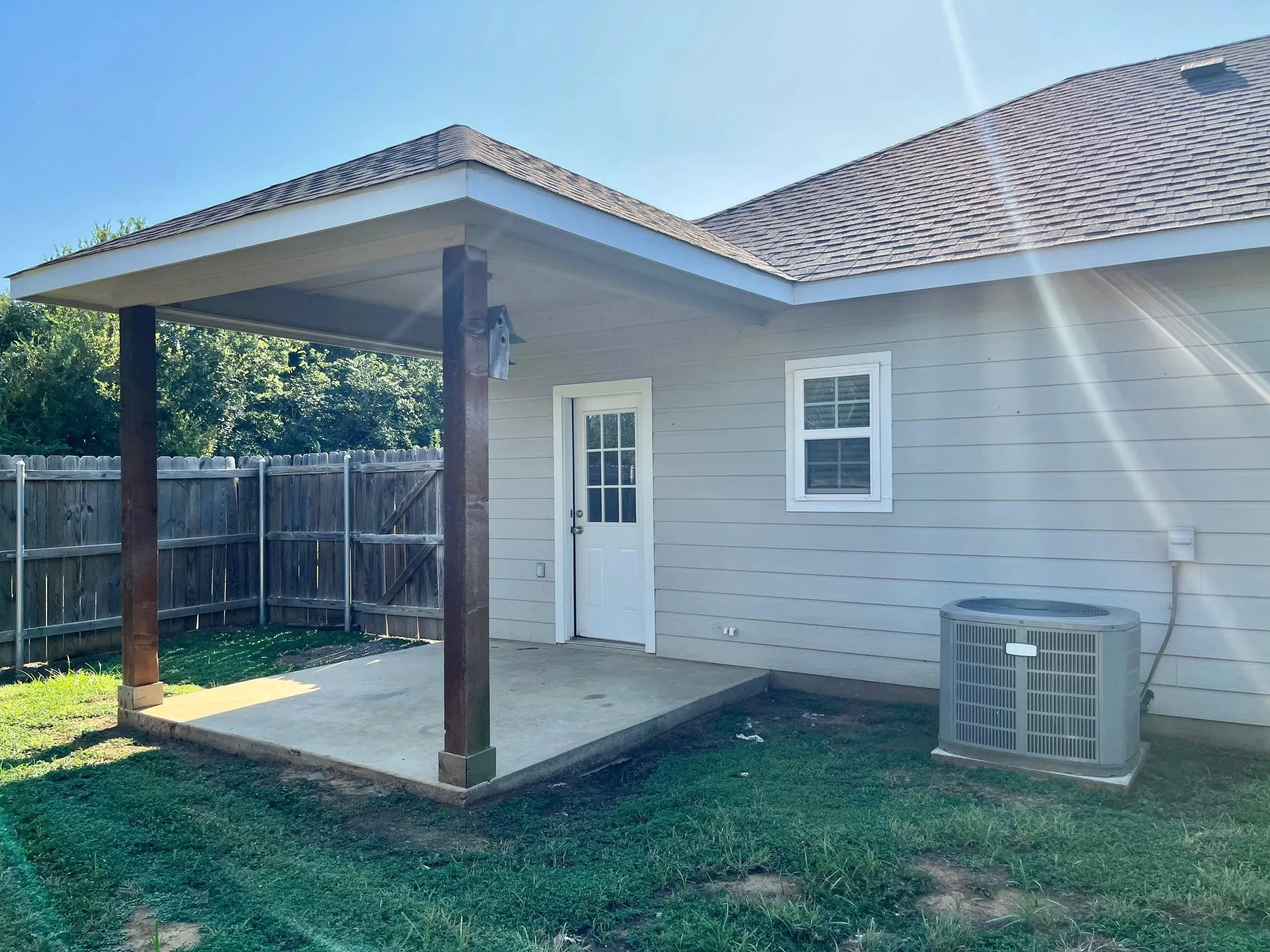 Duplex For Rent in Johnson County , 2332 County Road 314, Cleburne, Texas 76031, 3 Bedroom, 2 Bathroom, Garage spaces, 1,302 Sqft, built in 2018, mls#21368896, Real Estate Agent in Cleburne, Homes For Rent in Johnson county, Homes For Rent in Cleburne, Realtor in Cleburne Texas, Real Estate Brokerage Independent Realty Texas, Luminita Cordes Realtor