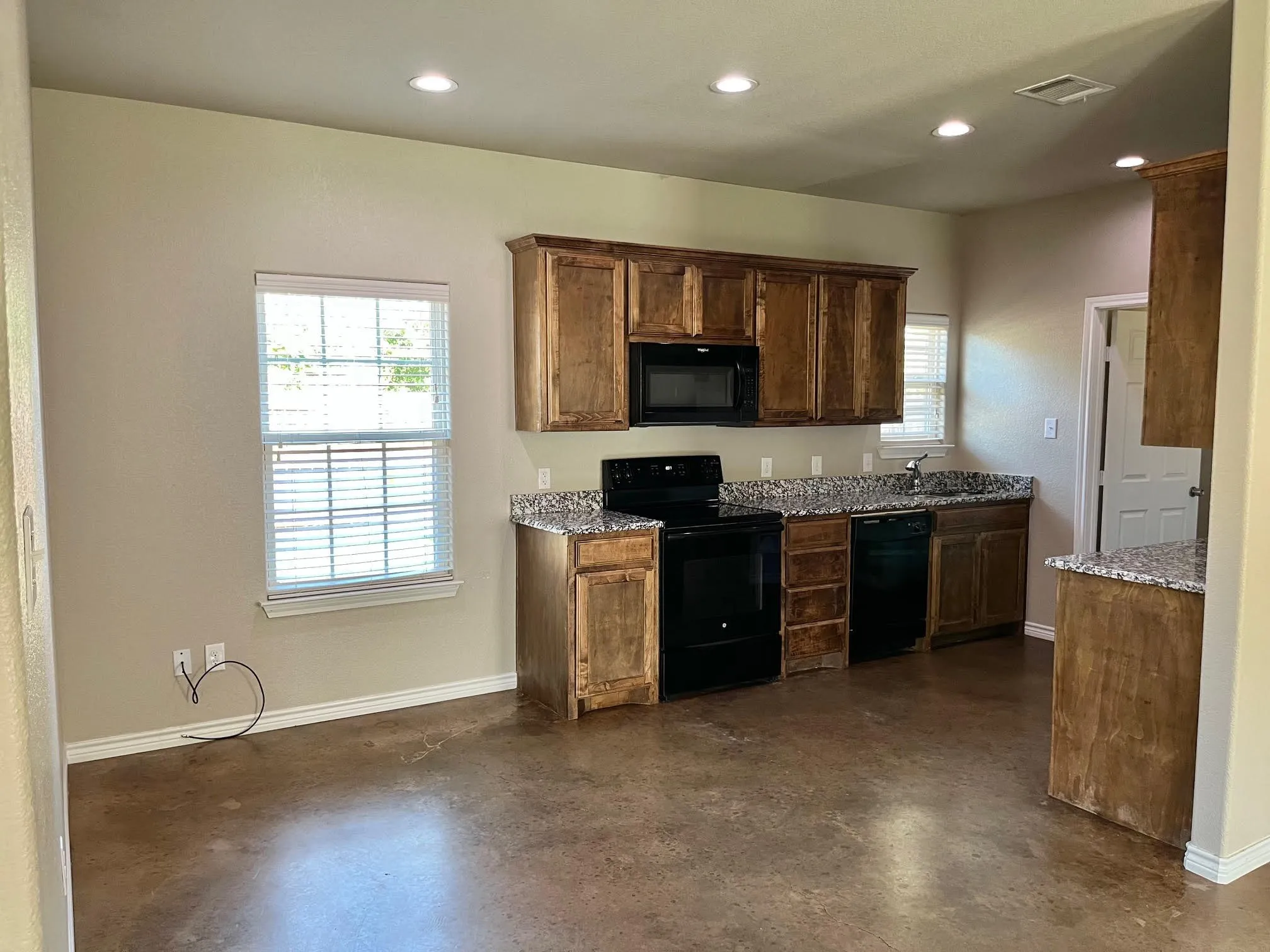 Duplex For Rent in Johnson County , 2332 County Road 314, Cleburne, Texas 76031, 3 Bedroom, 2 Bathroom, Garage spaces, 1,302 Sqft, built in 2018, mls#21368896, Real Estate Agent in Cleburne, Homes For Rent in Johnson county, Homes For Rent in Cleburne, Realtor in Cleburne Texas, Real Estate Brokerage Independent Realty Texas, Luminita Cordes Realtor