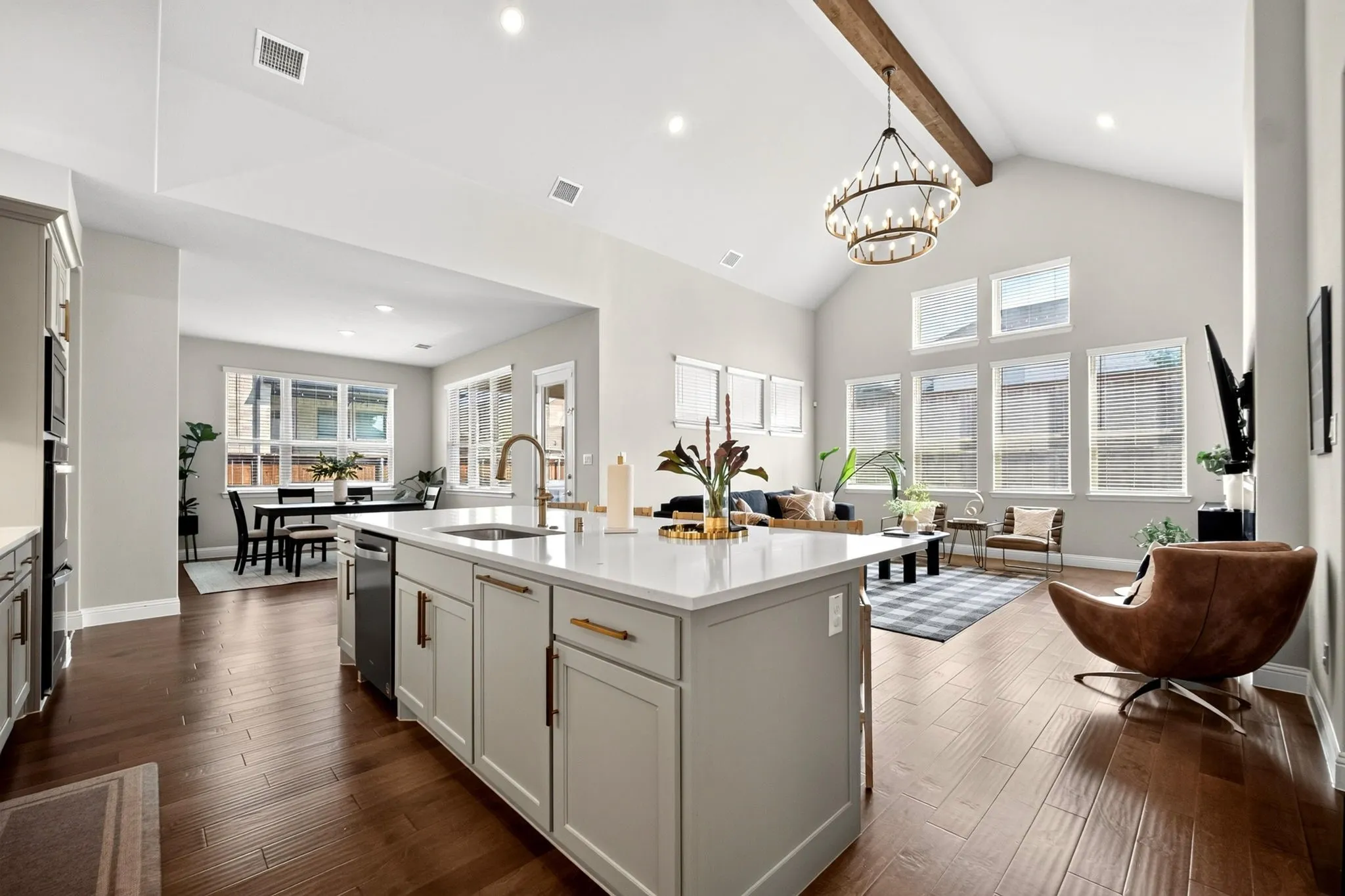 Single Family Residence For Sale in Collin County , 7503 Switchgrass Road, Frisco, Texas 75033, 5 Bedroom, 4 Bathroom, 3 Garage spaces, 4,101 Sqft, built in 2021, mls#21371161, Real Estate Agent in Frisco, Homes For Sale in Collin county, Homes For Sale in Frisco, Realtor in Frisco Texas, Real Estate Brokerage Independent Realty Texas, Luminita Cordes Realtor