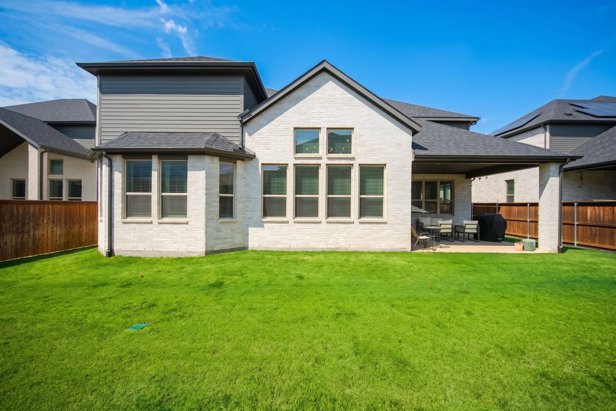 Single Family Residence For Sale in Collin County , 7503 Switchgrass Road, Frisco, Texas 75033, 5 Bedroom, 4 Bathroom, 3 Garage spaces, 4,101 Sqft, built in 2021, mls#21371161, Real Estate Agent in Frisco, Homes For Sale in Collin county, Homes For Sale in Frisco, Realtor in Frisco Texas, Real Estate Brokerage Independent Realty Texas, Luminita Cordes Realtor