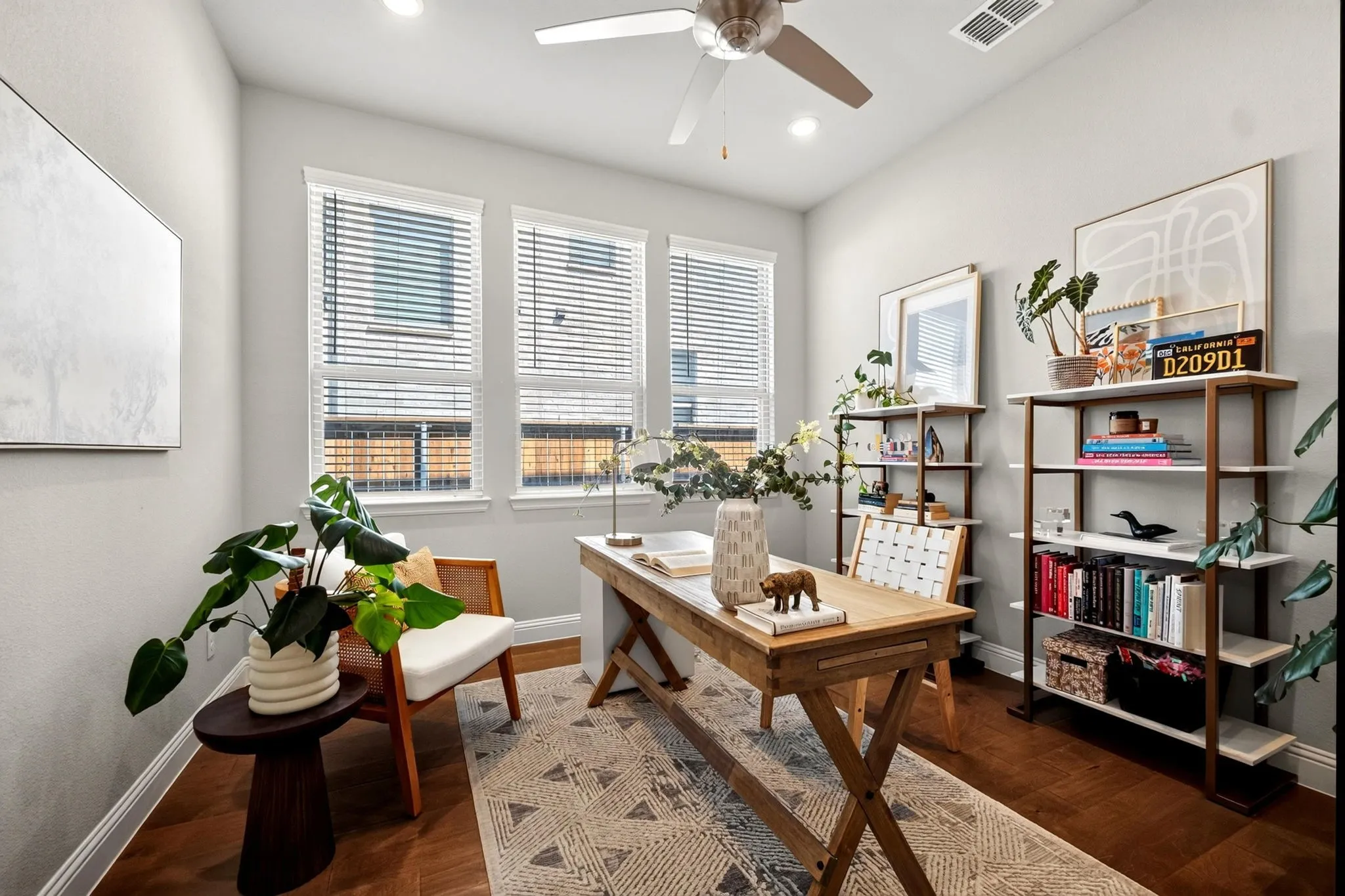 Single Family Residence For Sale in Collin County , 7503 Switchgrass Road, Frisco, Texas 75033, 5 Bedroom, 4 Bathroom, 3 Garage spaces, 4,101 Sqft, built in 2021, mls#21371161, Real Estate Agent in Frisco, Homes For Sale in Collin county, Homes For Sale in Frisco, Realtor in Frisco Texas, Real Estate Brokerage Independent Realty Texas, Luminita Cordes Realtor