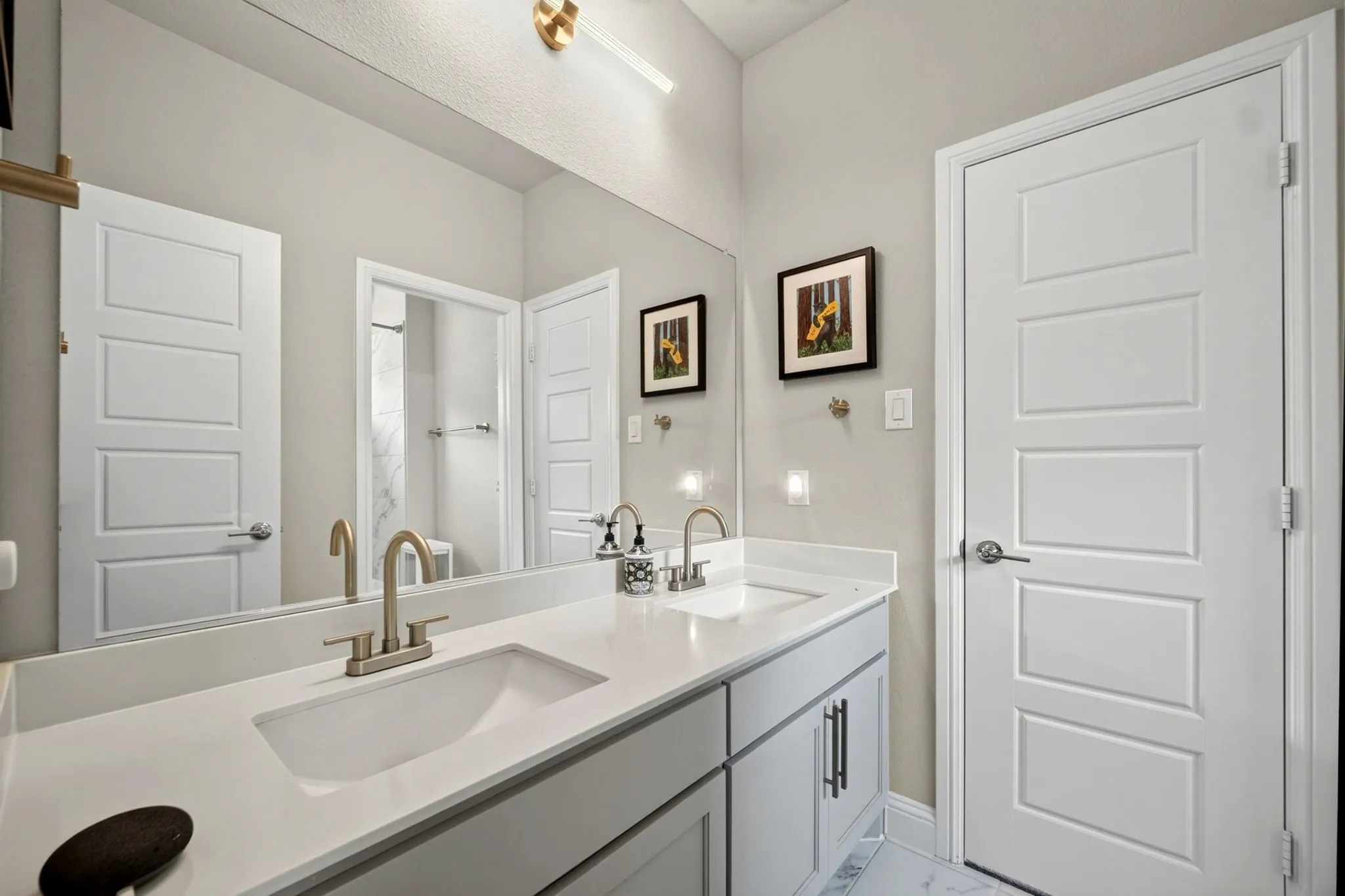 Single Family Residence For Sale in Collin County , 7503 Switchgrass Road, Frisco, Texas 75033, 5 Bedroom, 4 Bathroom, 3 Garage spaces, 4,101 Sqft, built in 2021, mls#21371161, Real Estate Agent in Frisco, Homes For Sale in Collin county, Homes For Sale in Frisco, Realtor in Frisco Texas, Real Estate Brokerage Independent Realty Texas, Luminita Cordes Realtor
