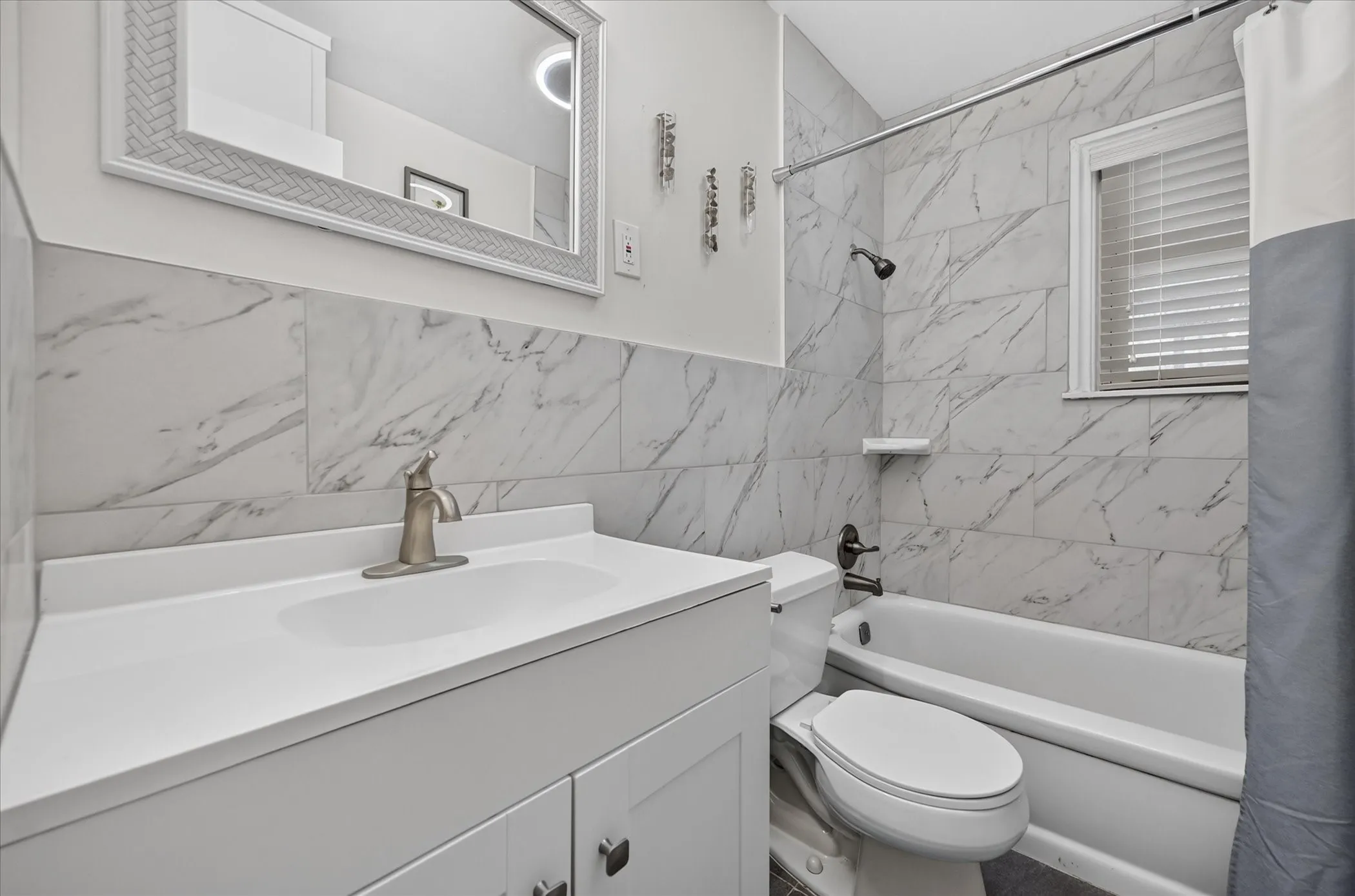 Single Family Residence For Sale in Dallas County , 11214 Sinclair Avenue, Dallas, Texas 75218, 3 Bedroom, 2 Bathroom, 1 Garage spaces, 1,476 Sqft, built in 1955, mls#21374552, Real Estate Agent in Dallas, Homes For Sale in Dallas county, Homes For Sale in Dallas, Realtor in Dallas Texas, Real Estate Brokerage Independent Realty Texas, Luminita Cordes Realtor