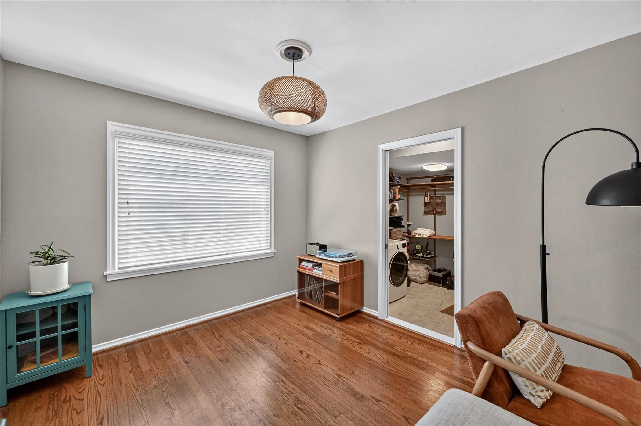 Flex space for dining area, reading nook, secondary office
