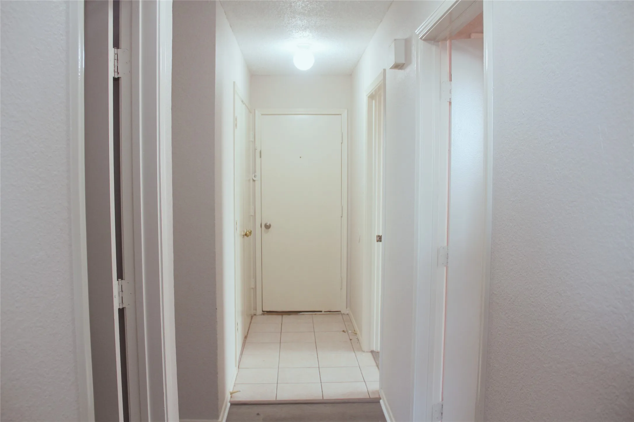 Single Family Residence For Rent in Tarrant County , 8140 Heritage Place Drive, Fort Worth, Texas 76137, 3 Bedroom, 2 Bathroom, 2 Garage spaces, 1,604 Sqft, built in 1995, mls#21374978, Real Estate Agent in Fort Worth, Homes For Rent in Tarrant county, Homes For Rent in Fort Worth, Realtor in Fort Worth Texas, Real Estate Brokerage Independent Realty Texas, Luminita Cordes Realtor
