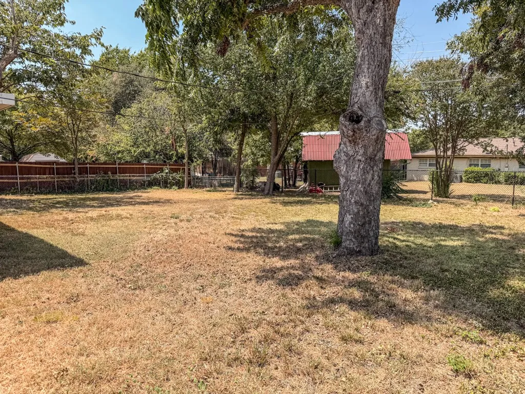 Single Family Residence For Rent in Tarrant County , 5720 Walla Avenue, Fort Worth, Texas 76133, 3 Bedroom, 2 Bathroom, 2 Garage spaces, 1,800 Sqft, built in 1957, mls#21375021, Real Estate Agent in Fort Worth, Homes For Rent in Tarrant county, Homes For Rent in Fort Worth, Realtor in Fort Worth Texas, Real Estate Brokerage Independent Realty Texas, Luminita Cordes Realtor