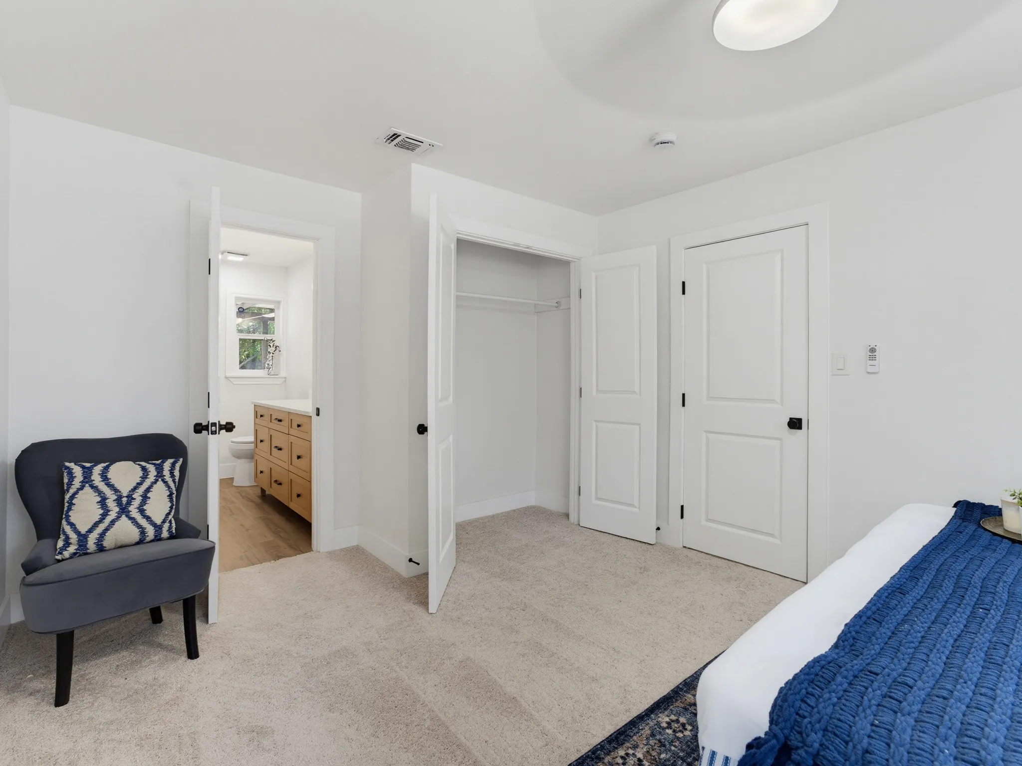 Single Family Residence For Sale in Tarrant County , 5852 Lyle Street, Westworth Village, Texas 76114, 4 Bedroom, 2 Bathroom, Garage spaces, 1,320 Sqft, built in 1954, mls#21375032, Real Estate Agent in Westworth Village, Homes For Sale in Tarrant county, Homes For Sale in Westworth Village, Realtor in Westworth Village Texas, Real Estate Brokerage Independent Realty Texas, Luminita Cordes Realtor