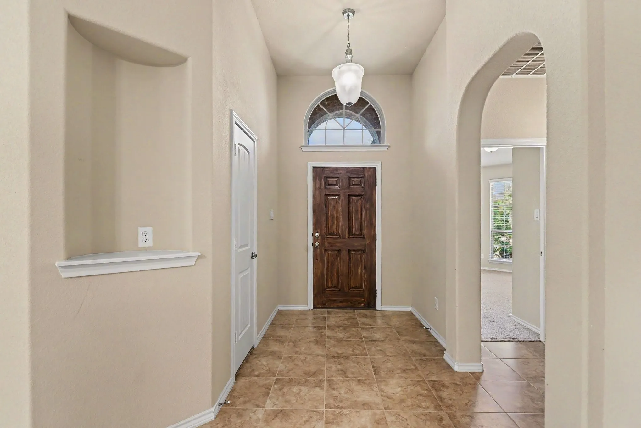 Single Family Residence For Sale in Parker County , 1232 Scott Drive, Weatherford, Texas 76087, 3 Bedroom, 2 Bathroom, 2 Garage spaces, 1,823 Sqft, built in 2016, mls#21374439, Real Estate Agent in Weatherford, Homes For Sale in Parker county, Homes For Sale in Weatherford, Realtor in Weatherford Texas, Real Estate Brokerage Independent Realty Texas, Luminita Cordes Realtor