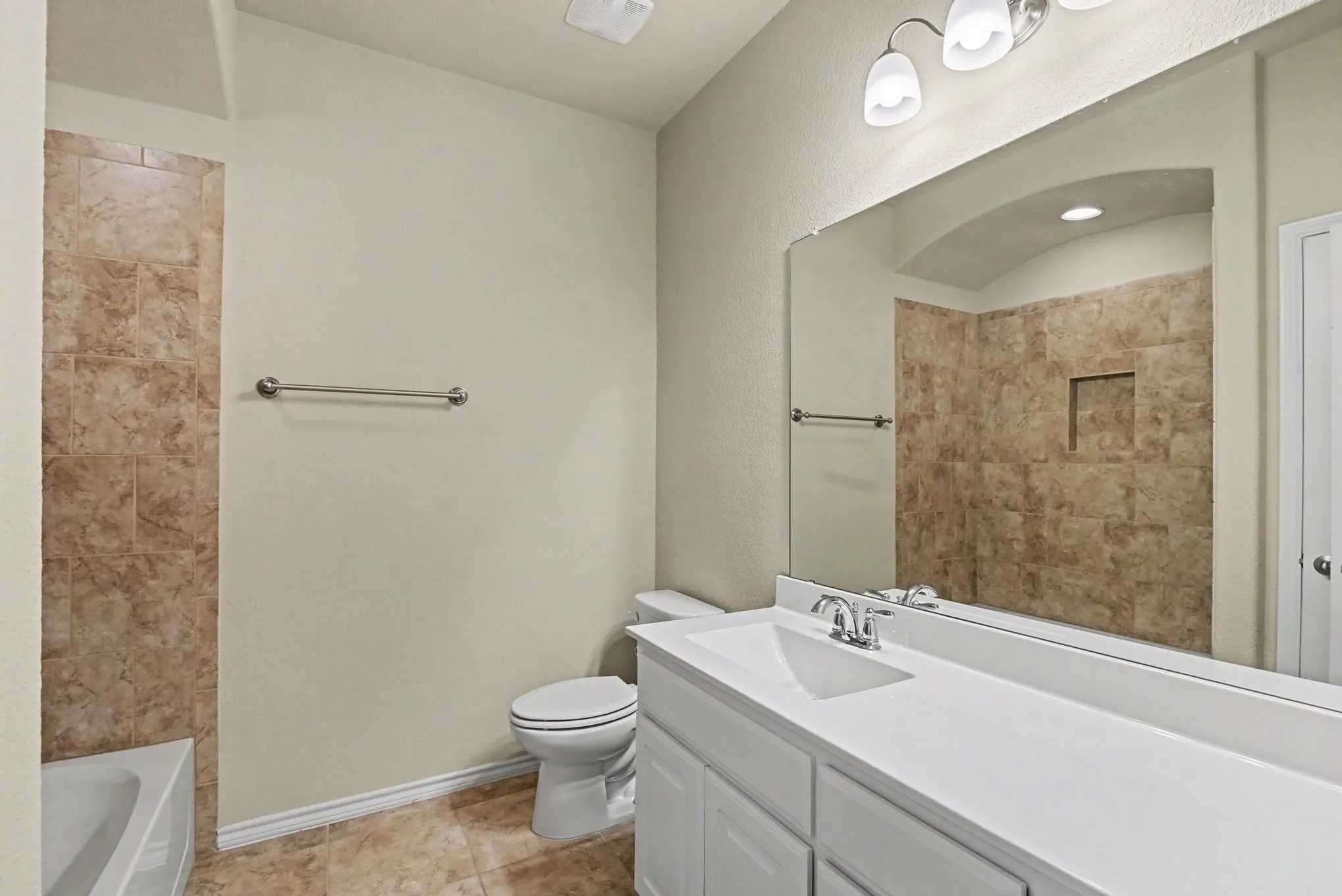 Single Family Residence For Sale in Parker County , 1232 Scott Drive, Weatherford, Texas 76087, 3 Bedroom, 2 Bathroom, 2 Garage spaces, 1,823 Sqft, built in 2016, mls#21374439, Real Estate Agent in Weatherford, Homes For Sale in Parker county, Homes For Sale in Weatherford, Realtor in Weatherford Texas, Real Estate Brokerage Independent Realty Texas, Luminita Cordes Realtor