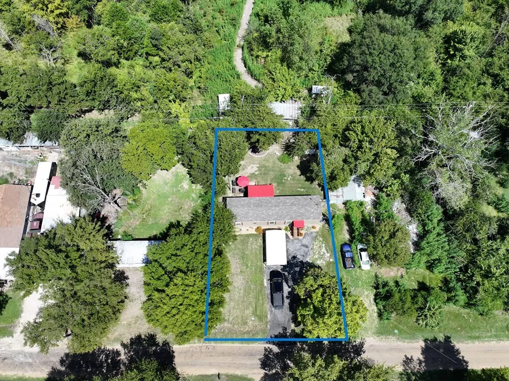 Manufactured Home For Sale in Henderson County , 1034 Pleasant Drive, Kemp, Texas 75143, 2 Bedroom, 2 Bathroom, Garage spaces, 840 Sqft, built in 2022, mls#21375000, Real Estate Agent in Kemp, Homes For Sale in Henderson county, Homes For Sale in Kemp, Realtor in Kemp Texas, Real Estate Brokerage Independent Realty Texas, Luminita Cordes Realtor