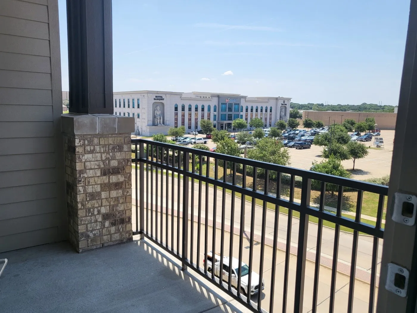 Condominium For Rent in Dallas County , 2700 Old Denton Road 4447, Carrollton, Texas 75007, 2 Bedroom, 2 Bathroom, Garage spaces, 1,025 Sqft, built in 2023, mls#21373739, Real Estate Agent in Carrollton, Homes For Rent in Dallas county, Homes For Rent in Carrollton, Realtor in Carrollton Texas, Real Estate Brokerage Independent Realty Texas, Luminita Cordes Realtor