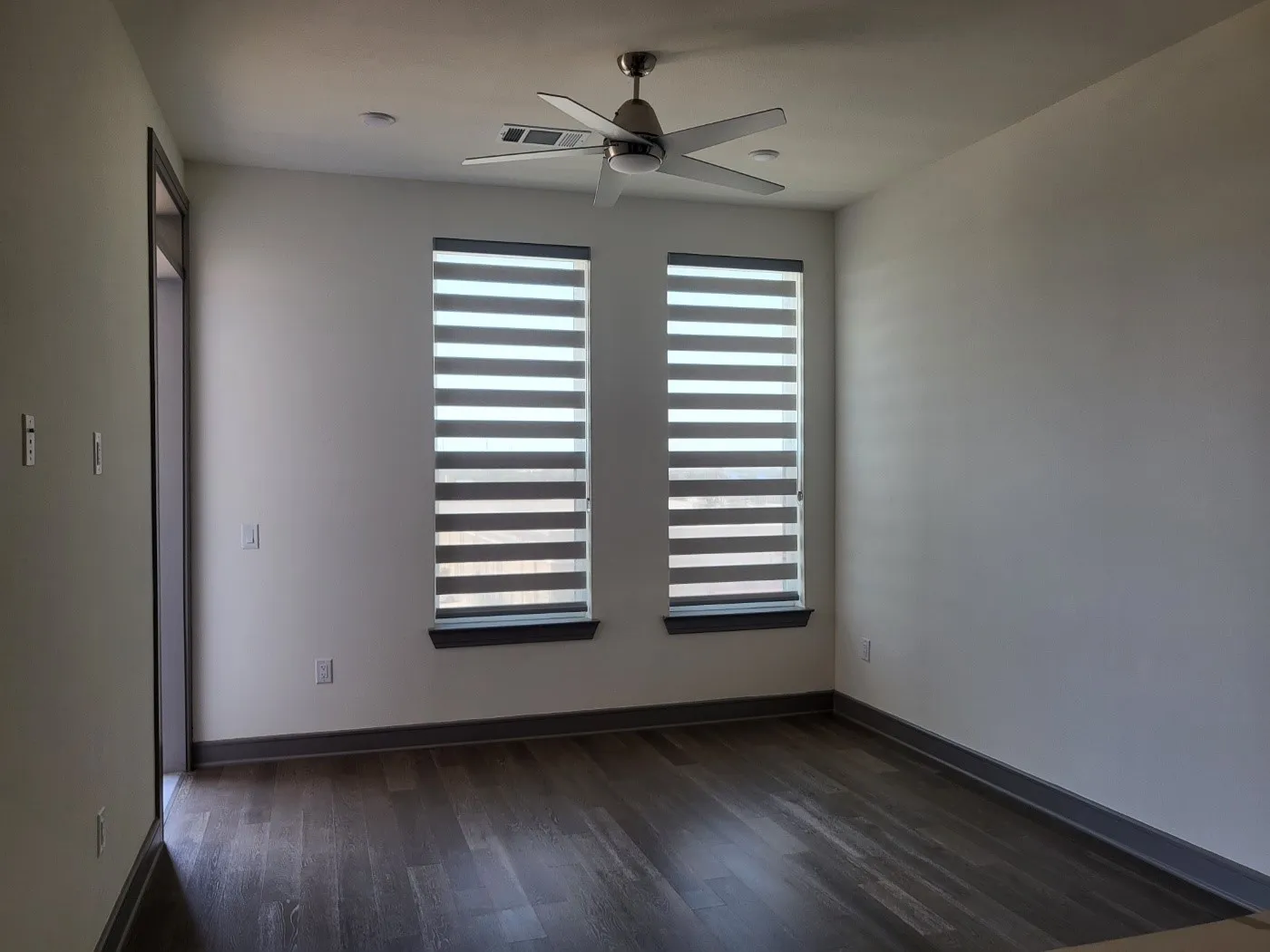 Condominium For Rent in Dallas County , 2700 Old Denton Road 4447, Carrollton, Texas 75007, 2 Bedroom, 2 Bathroom, Garage spaces, 1,025 Sqft, built in 2023, mls#21373739, Real Estate Agent in Carrollton, Homes For Rent in Dallas county, Homes For Rent in Carrollton, Realtor in Carrollton Texas, Real Estate Brokerage Independent Realty Texas, Luminita Cordes Realtor