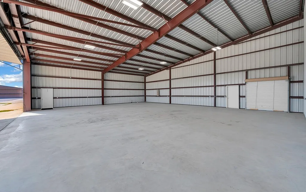 Private Hangar
