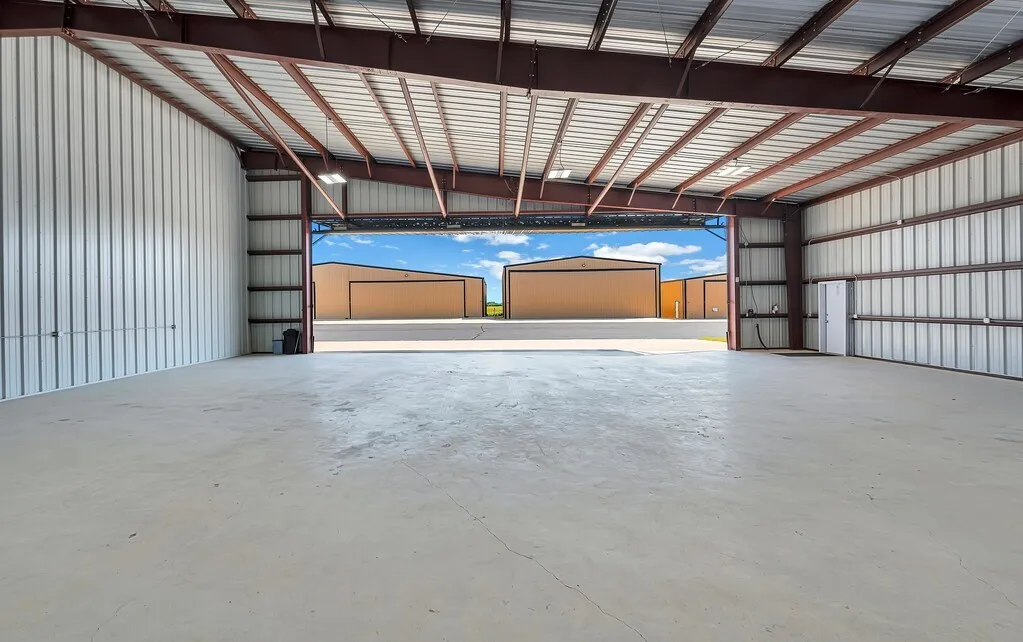 Private Hangar