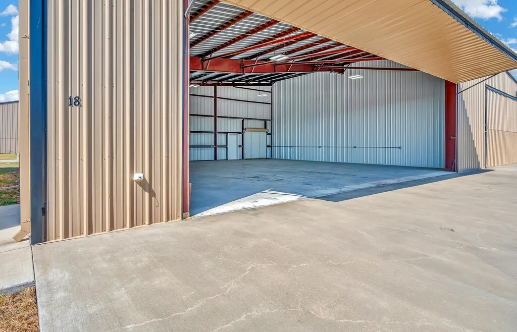Private Hangar