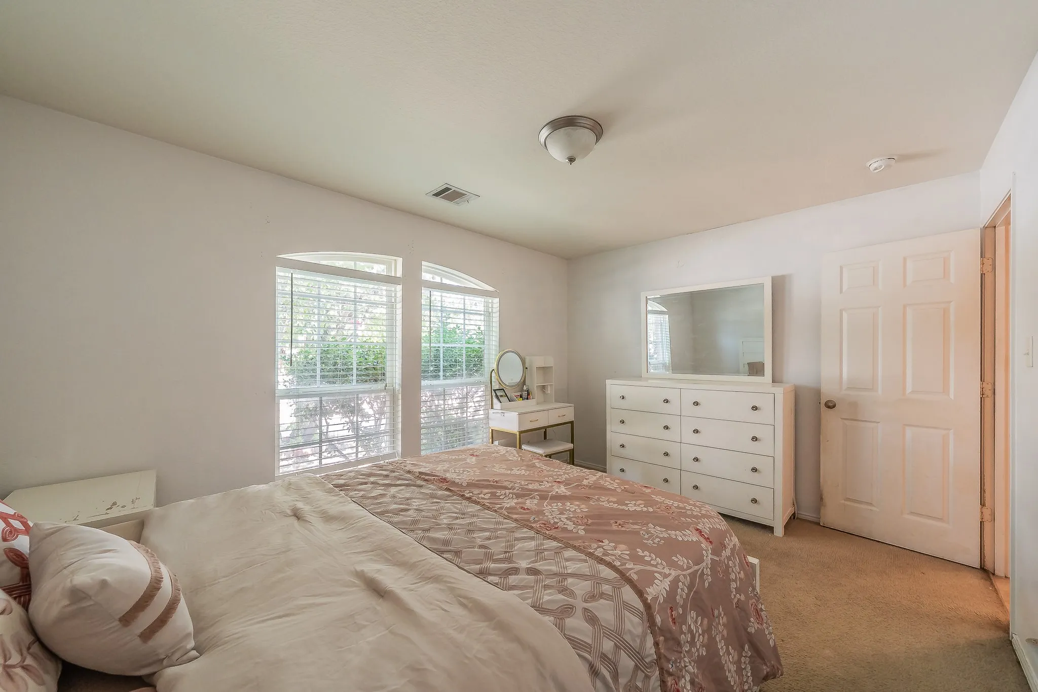 Single Family Residence For Sale in Tarrant County , 2017 Graham Ranch Road, Fort Worth, Texas 76134, 3 Bedroom, 3 Bathroom, 2 Garage spaces, 2,111 Sqft, built in 2010, mls#21372941, Real Estate Agent in Fort Worth, Homes For Sale in Tarrant county, Homes For Sale in Fort Worth, Realtor in Fort Worth Texas, Real Estate Brokerage Independent Realty Texas, Luminita Cordes Realtor