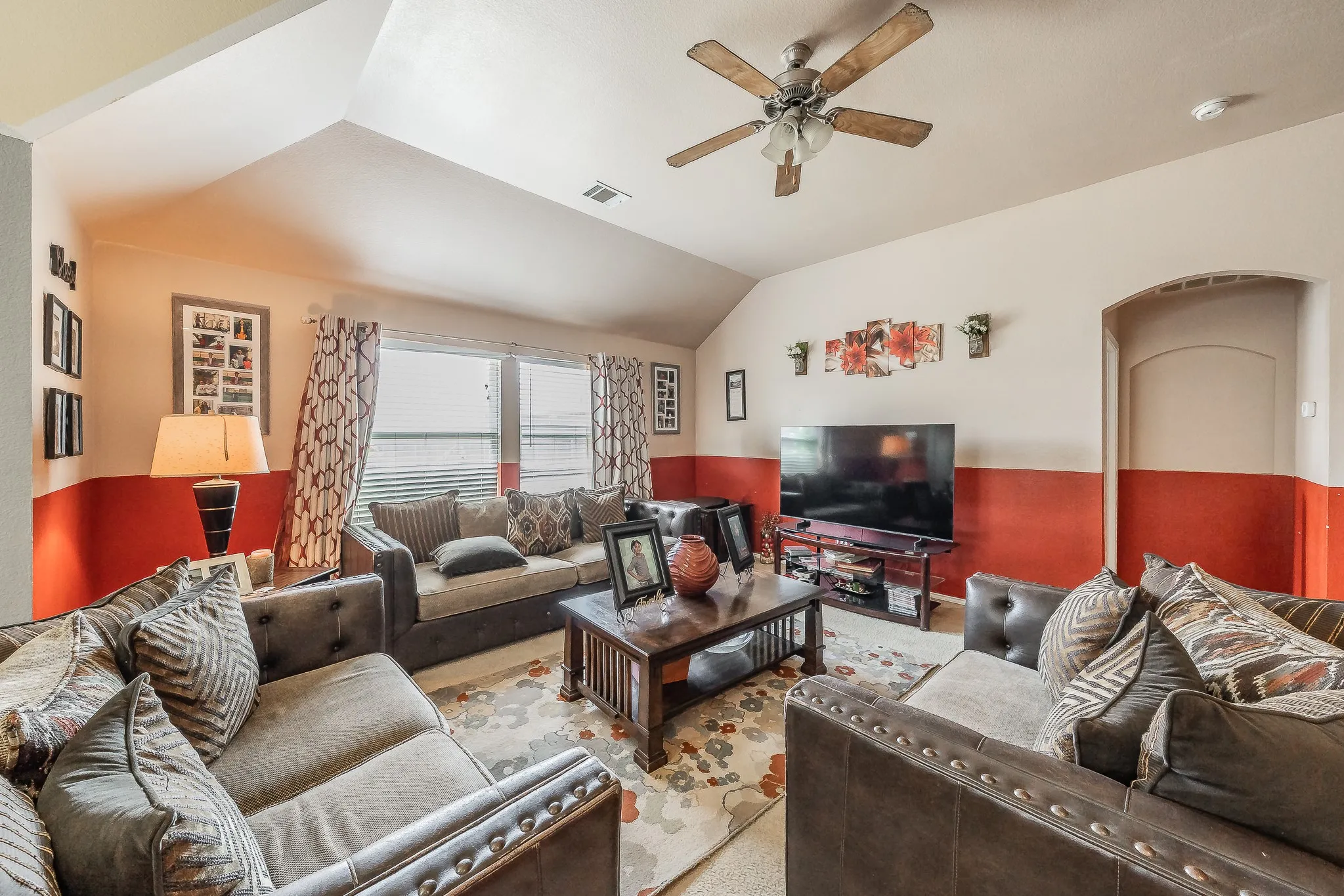 Single Family Residence For Sale in Tarrant County , 2017 Graham Ranch Road, Fort Worth, Texas 76134, 3 Bedroom, 3 Bathroom, 2 Garage spaces, 2,111 Sqft, built in 2010, mls#21372941, Real Estate Agent in Fort Worth, Homes For Sale in Tarrant county, Homes For Sale in Fort Worth, Realtor in Fort Worth Texas, Real Estate Brokerage Independent Realty Texas, Luminita Cordes Realtor