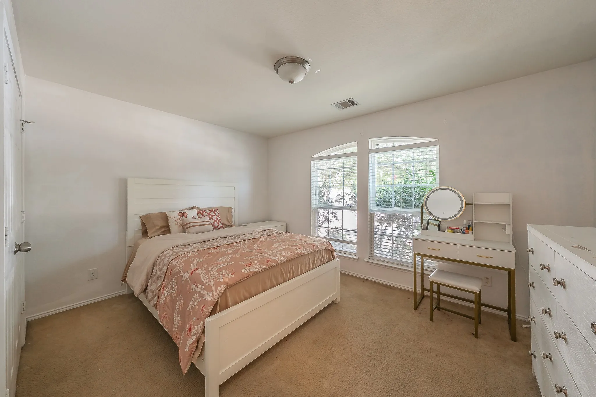 Single Family Residence For Sale in Tarrant County , 2017 Graham Ranch Road, Fort Worth, Texas 76134, 3 Bedroom, 3 Bathroom, 2 Garage spaces, 2,111 Sqft, built in 2010, mls#21372941, Real Estate Agent in Fort Worth, Homes For Sale in Tarrant county, Homes For Sale in Fort Worth, Realtor in Fort Worth Texas, Real Estate Brokerage Independent Realty Texas, Luminita Cordes Realtor