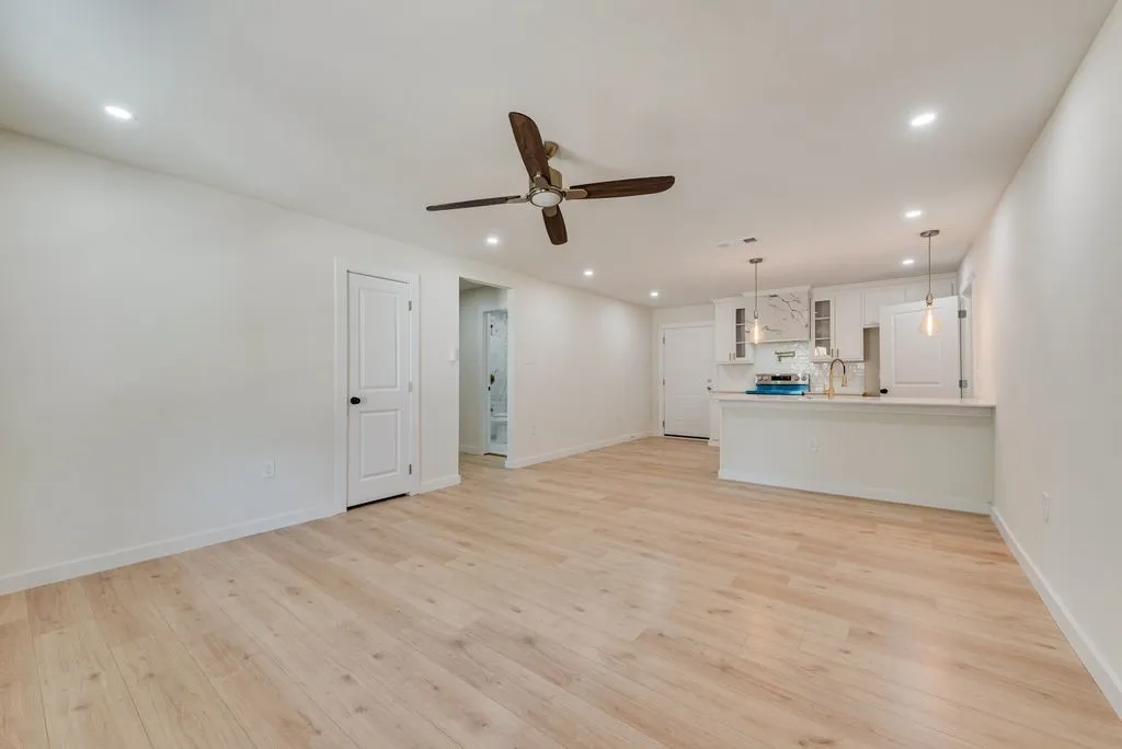 Single Family Residence For Sale in Tarrant County , 312 Calgary Road, Azle, Texas 76020, 4 Bedroom, 2 Bathroom, 2 Garage spaces, 1,734 Sqft, built in 2026, mls#21375036, Real Estate Agent in Azle, Homes For Sale in Tarrant county, Homes For Sale in Azle, Realtor in Azle Texas, Real Estate Brokerage Independent Realty Texas, Luminita Cordes Realtor