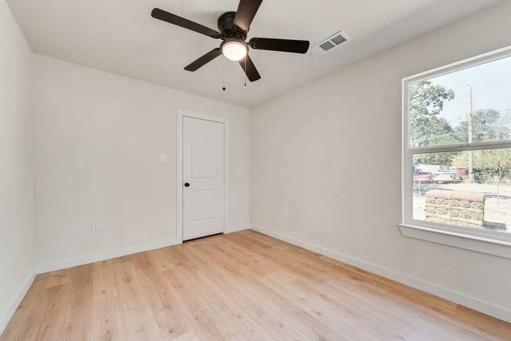 Single Family Residence For Sale in Tarrant County , 312 Calgary Road, Azle, Texas 76020, 4 Bedroom, 2 Bathroom, 2 Garage spaces, 1,734 Sqft, built in 2026, mls#21375036, Real Estate Agent in Azle, Homes For Sale in Tarrant county, Homes For Sale in Azle, Realtor in Azle Texas, Real Estate Brokerage Independent Realty Texas, Luminita Cordes Realtor