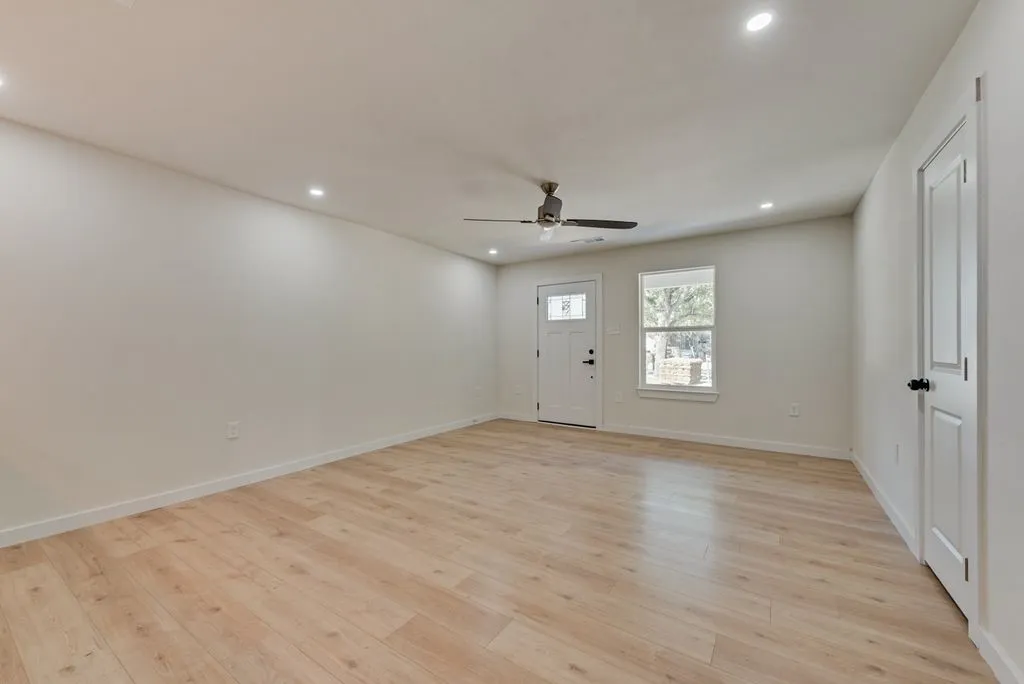 Single Family Residence For Sale in Tarrant County , 312 Calgary Road, Azle, Texas 76020, 4 Bedroom, 2 Bathroom, 2 Garage spaces, 1,734 Sqft, built in 2026, mls#21375036, Real Estate Agent in Azle, Homes For Sale in Tarrant county, Homes For Sale in Azle, Realtor in Azle Texas, Real Estate Brokerage Independent Realty Texas, Luminita Cordes Realtor
