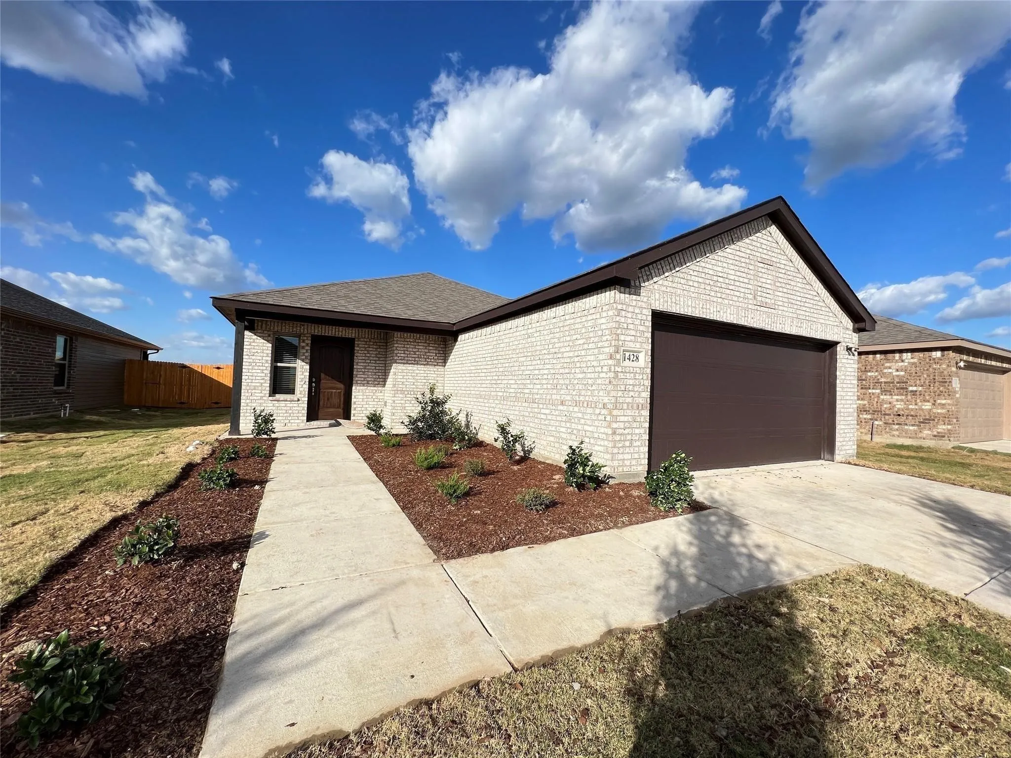 Single Family Residence For Rent in Hunt County , 1428 Warringwood Drive, Greenville, Texas 75402, 4 Bedroom, 2 Bathroom, 2 Garage spaces, 1,473 Sqft, built in 2021, mls#21375038, Real Estate Agent in Greenville, Homes For Rent in Hunt county, Homes For Rent in Greenville, Realtor in Greenville Texas, Real Estate Brokerage Independent Realty Texas, Luminita Cordes Realtor