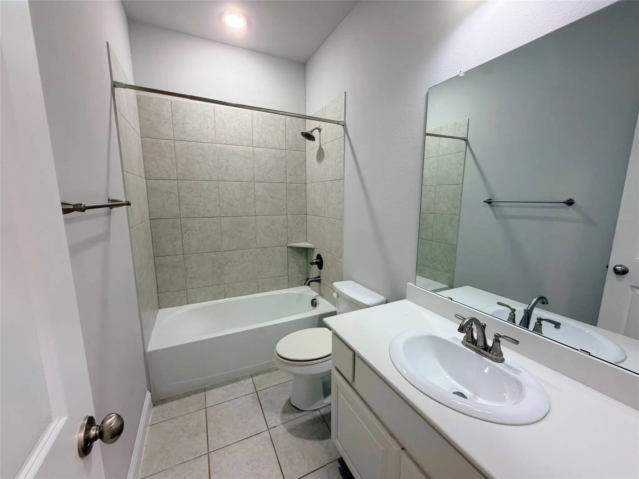 Single Family Residence For Rent in Hunt County , 1428 Warringwood Drive, Greenville, Texas 75402, 4 Bedroom, 2 Bathroom, 2 Garage spaces, 1,473 Sqft, built in 2021, mls#21375038, Real Estate Agent in Greenville, Homes For Rent in Hunt county, Homes For Rent in Greenville, Realtor in Greenville Texas, Real Estate Brokerage Independent Realty Texas, Luminita Cordes Realtor