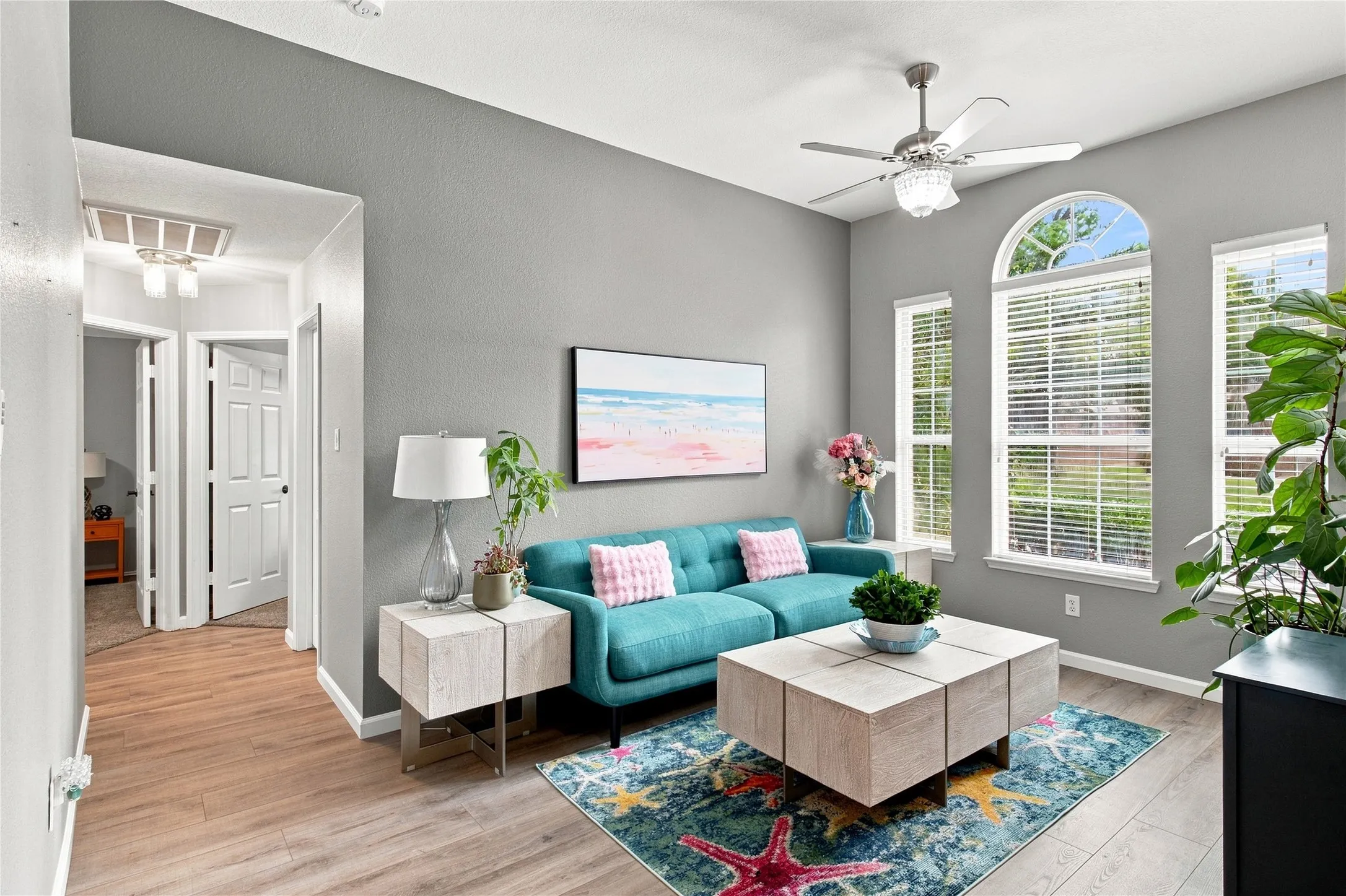 Single Family Residence For Sale in Collin County , 5912 Pine Meadow Lane, Mc Kinney, Texas 75070, 4 Bedroom, 2 Bathroom, 3 Garage spaces, 2,222 Sqft, built in 2002, mls#21374938, Real Estate Agent in Mc Kinney, Homes For Sale in Collin county, Homes For Sale in Mc Kinney, Realtor in Mc Kinney Texas, Real Estate Brokerage Independent Realty Texas, Luminita Cordes Realtor