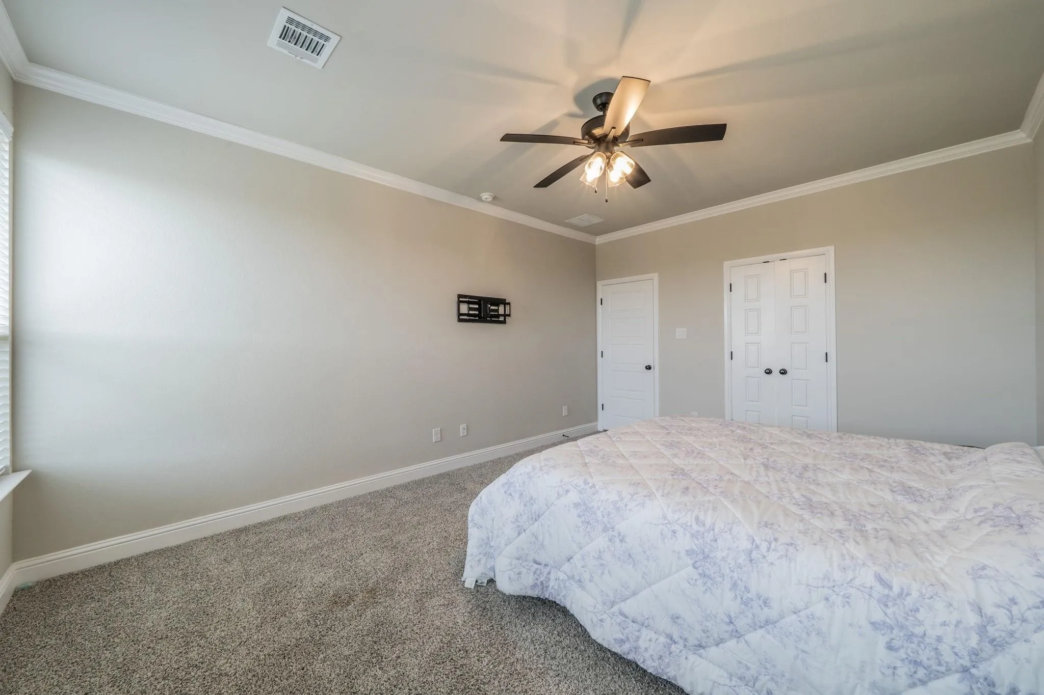 Single Family Residence For Rent in Johnson County , 1057 Nighthawk Trail, Alvarado, Texas 76009, 3 Bedroom, 2 Bathroom, 2 Garage spaces, 1,803 Sqft, built in 2024, mls#21375044, Real Estate Agent in Alvarado, Homes For Rent in Johnson county, Homes For Rent in Alvarado, Realtor in Alvarado Texas, Real Estate Brokerage Independent Realty Texas, Luminita Cordes Realtor