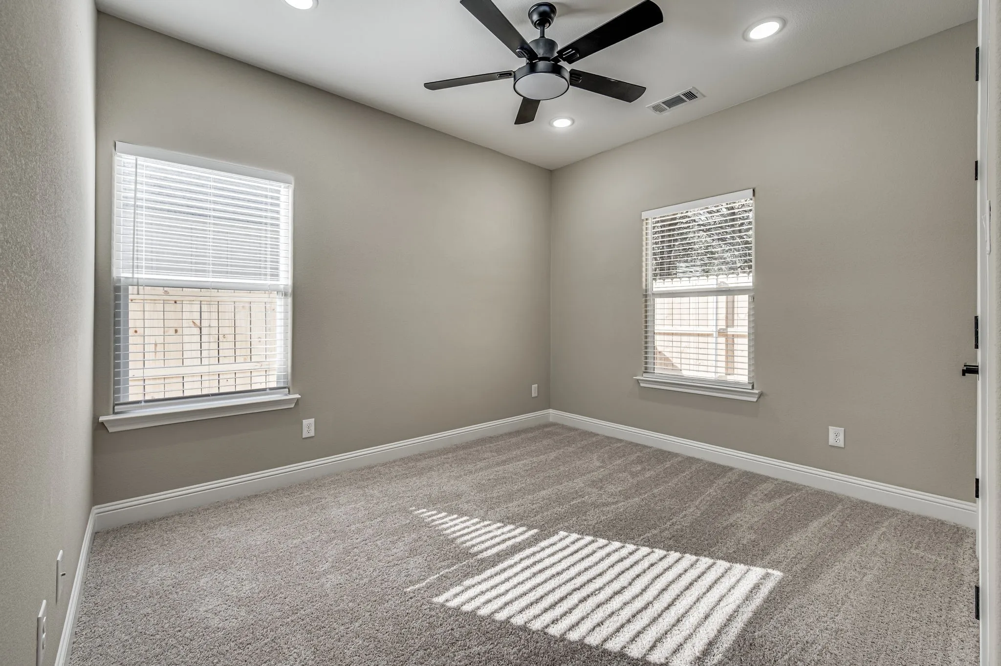 Secondary bedroom