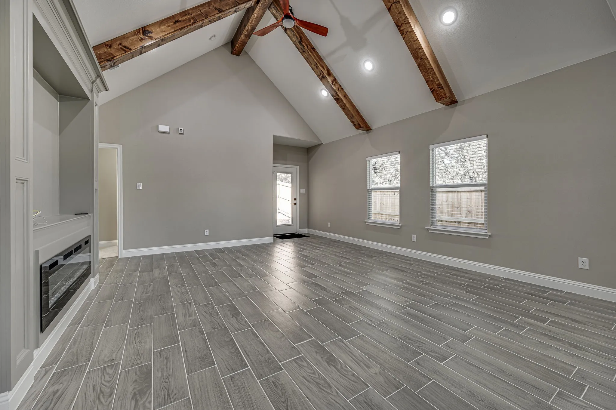 Single Family Residence For Sale in Hood County , 5858 Black Pine Circle, Granbury, Texas 76048, 3 Bedroom, 2 Bathroom, 2 Garage spaces, 1,505 Sqft, built in 2024, mls#21375042, Real Estate Agent in Granbury, Homes For Sale in Hood county, Homes For Sale in Granbury, Realtor in Granbury Texas, Real Estate Brokerage Independent Realty Texas, Luminita Cordes Realtor
