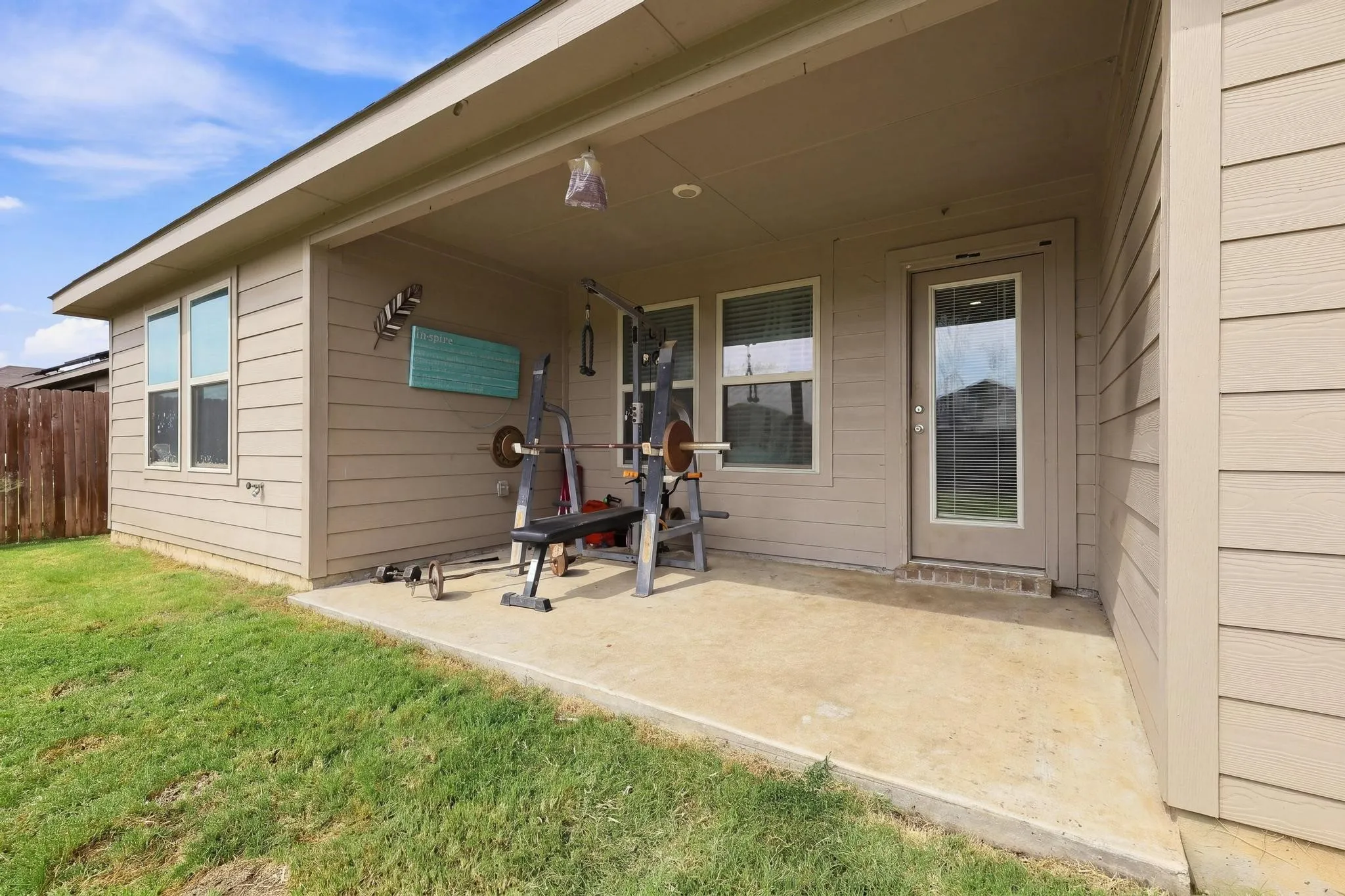 Single Family Residence For Sale in Denton County , 2908 Royal Acres, Denton, Texas 76209, 4 Bedroom, 2 Bathroom, 2 Garage spaces, 1,701 Sqft, built in 2021, mls#21373983, Real Estate Agent in Denton, Homes For Sale in Denton county, Homes For Sale in Denton, Realtor in Denton Texas, Real Estate Brokerage Independent Realty Texas, Luminita Cordes Realtor