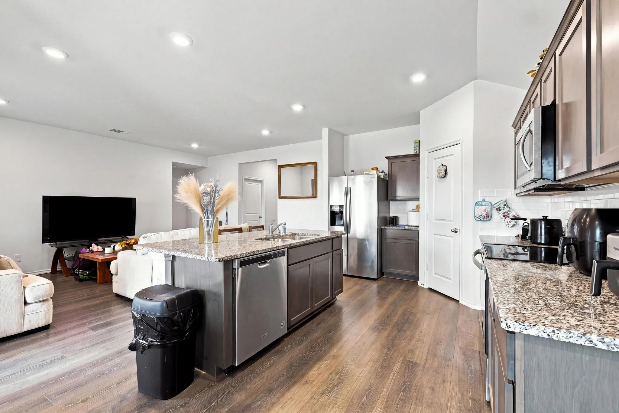 Single Family Residence For Sale in Denton County , 2908 Royal Acres, Denton, Texas 76209, 4 Bedroom, 2 Bathroom, 2 Garage spaces, 1,701 Sqft, built in 2021, mls#21373983, Real Estate Agent in Denton, Homes For Sale in Denton county, Homes For Sale in Denton, Realtor in Denton Texas, Real Estate Brokerage Independent Realty Texas, Luminita Cordes Realtor
