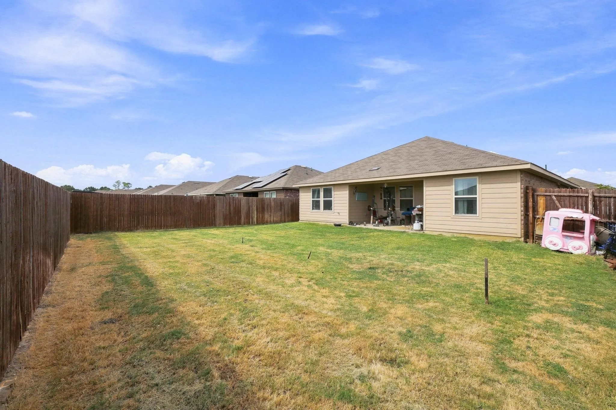 Single Family Residence For Sale in Denton County , 2908 Royal Acres, Denton, Texas 76209, 4 Bedroom, 2 Bathroom, 2 Garage spaces, 1,701 Sqft, built in 2021, mls#21373983, Real Estate Agent in Denton, Homes For Sale in Denton county, Homes For Sale in Denton, Realtor in Denton Texas, Real Estate Brokerage Independent Realty Texas, Luminita Cordes Realtor